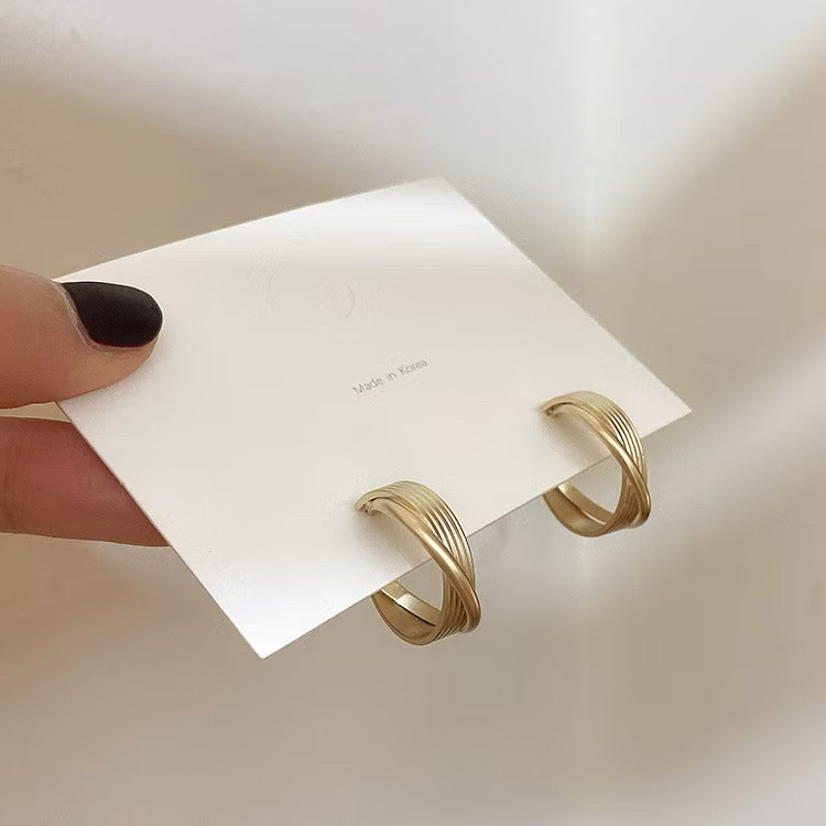 歐膩時髦復古霧金銀”流線層次c圈