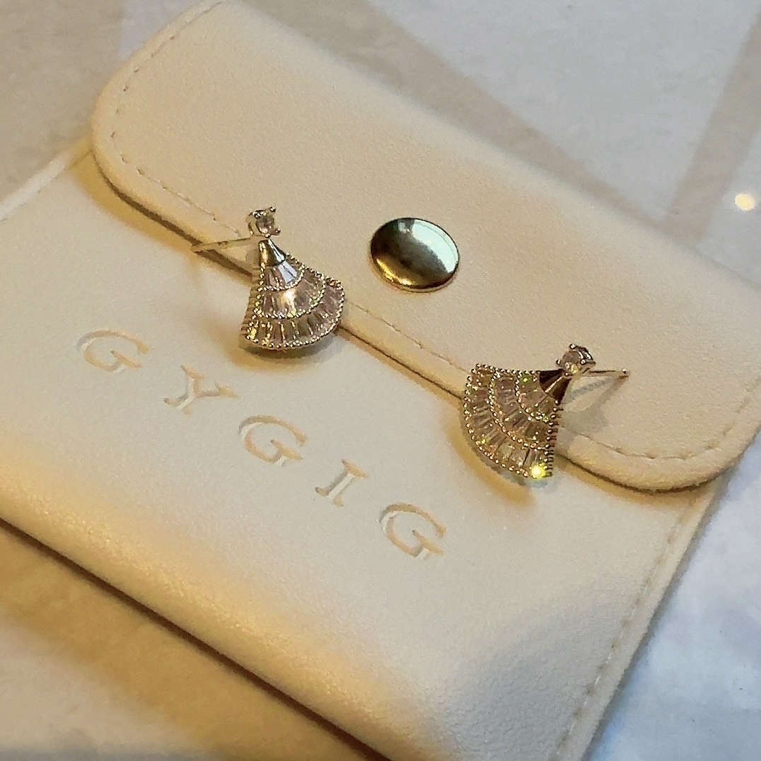 gy低奢華金鑽小裙子滿鑽耳釘/現貨1