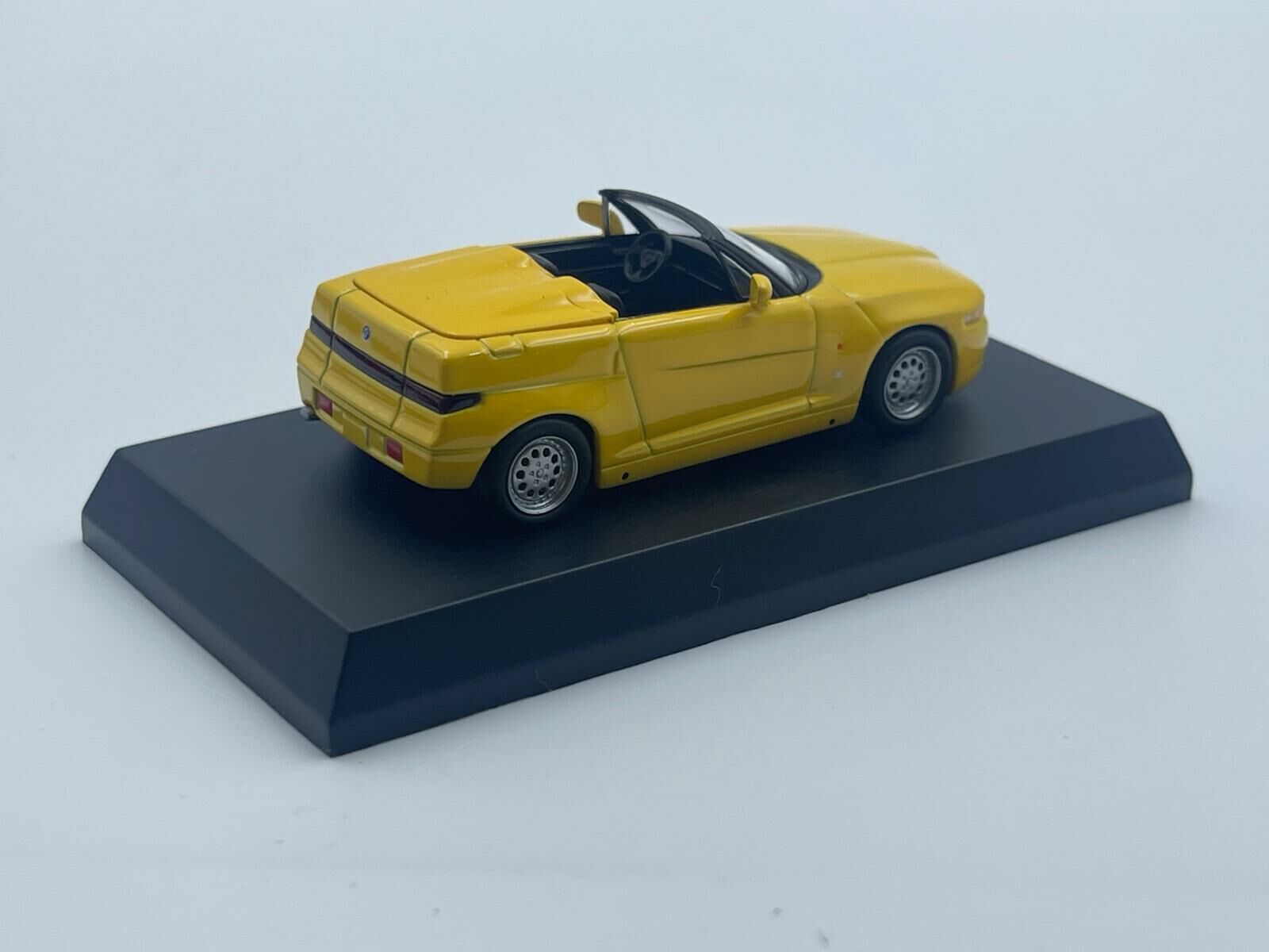 KYOSHO ALFA ROMEO RZ YELLOW