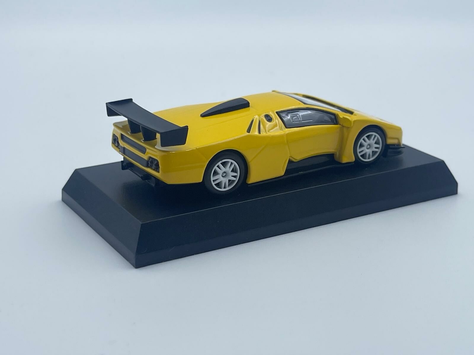 KYOSHO LAMBORGHINI DIABLO / TEAM JLOC YELLOW
