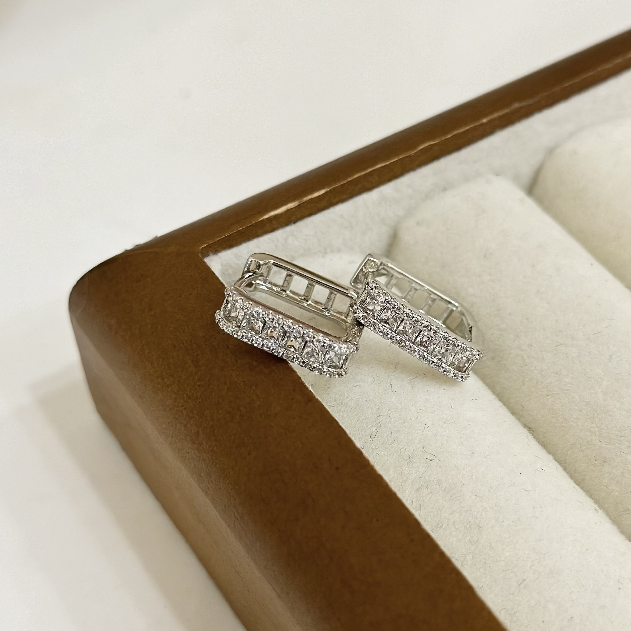 雙排鋯石方形大圈易扣