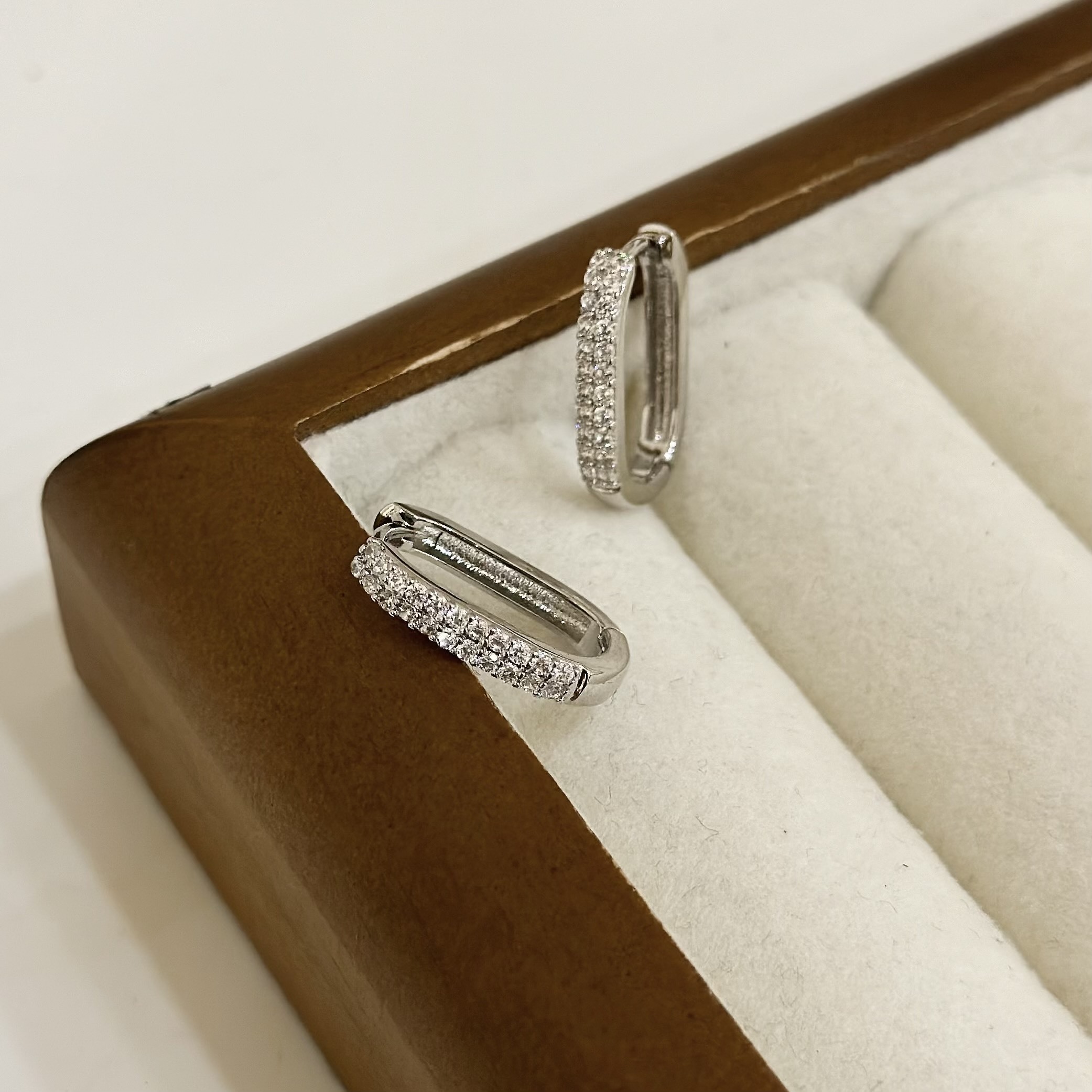 雙排鑽U形大圈易扣