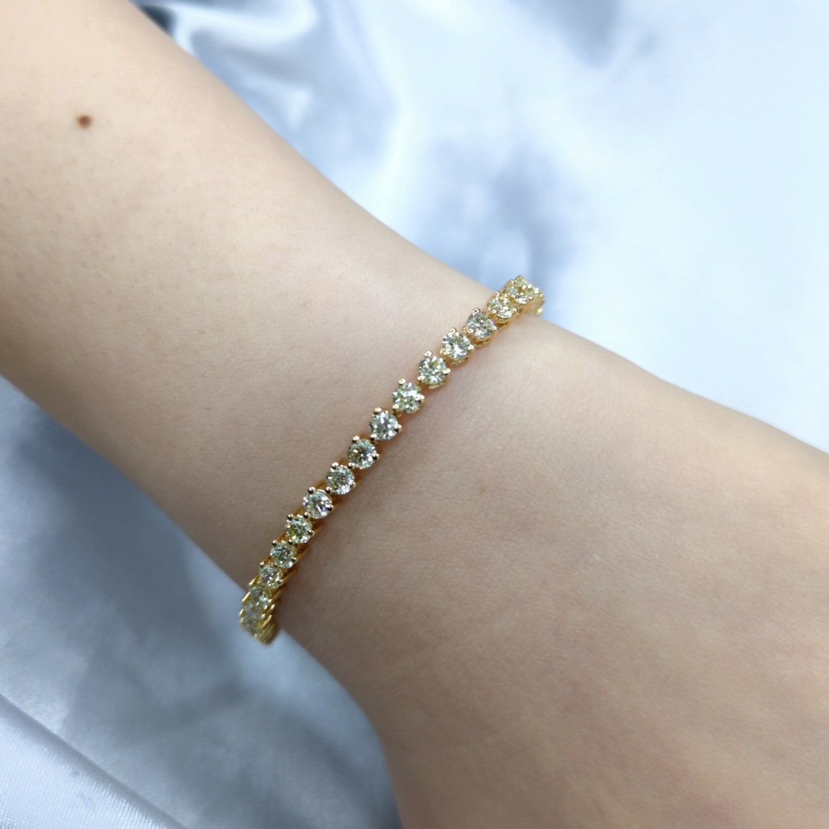 全新18K黃金4卡58份鑽石手鍊