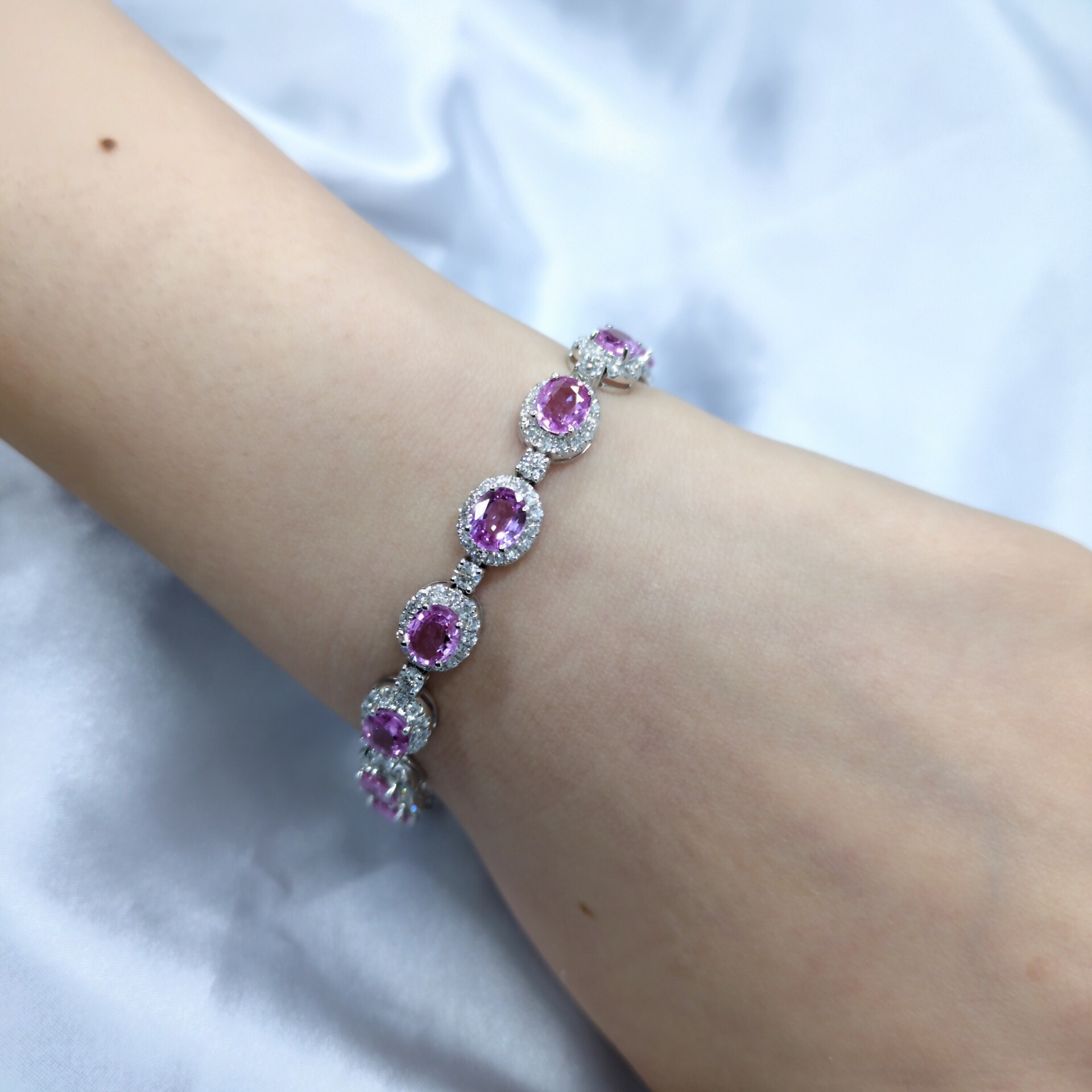 18K White Gold 11.08ct Pink Sapphire and Diamond Bracelet