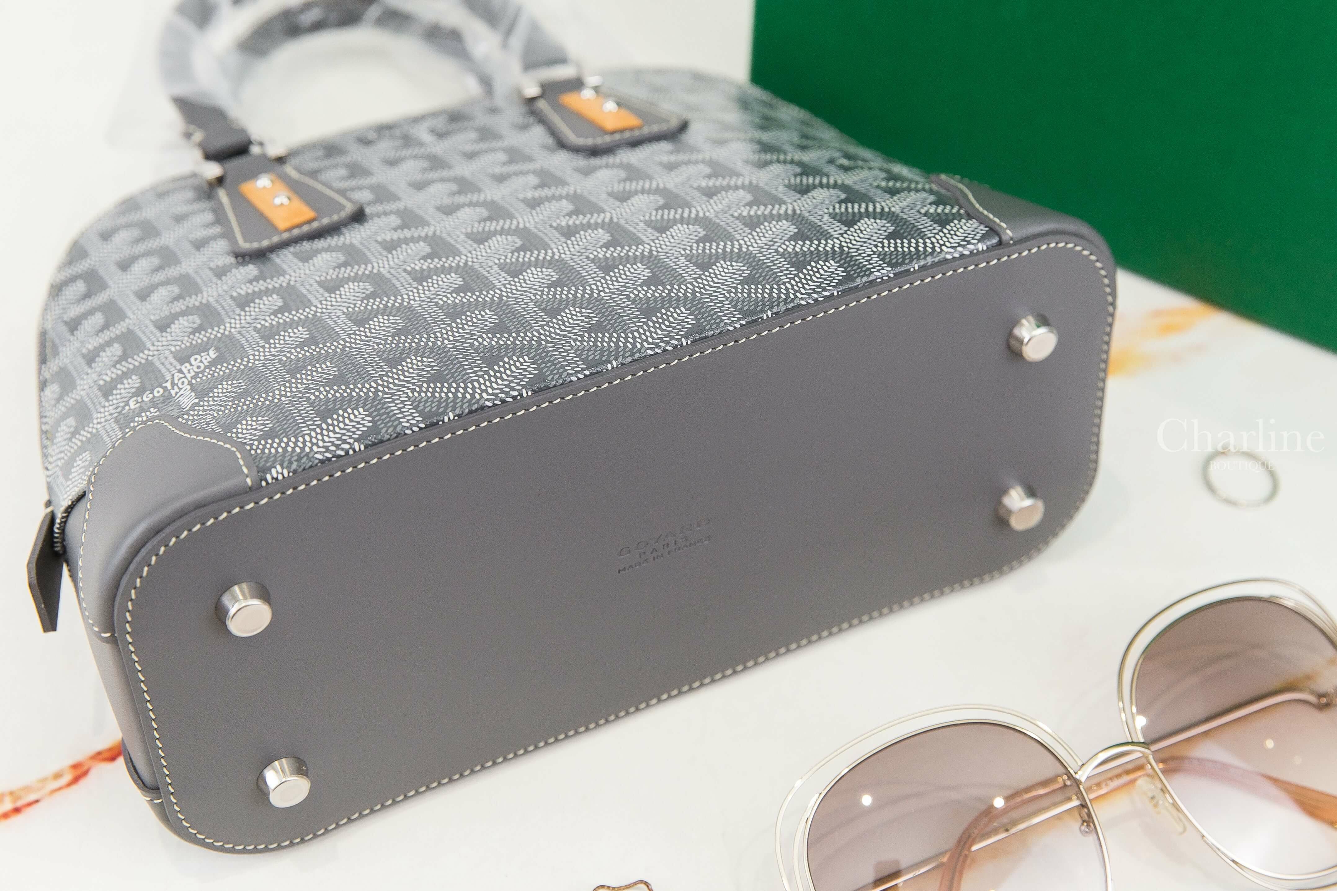 Goyard Vendôme Mini Bag 灰色帆布小牛皮同色提把木紋裝飾黃色內裡迷你拉鍊手提包-Charline Boutique 精品代購