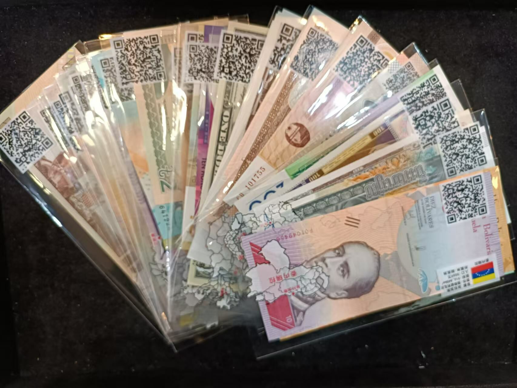 五大洲二十八國紙幣紅封包