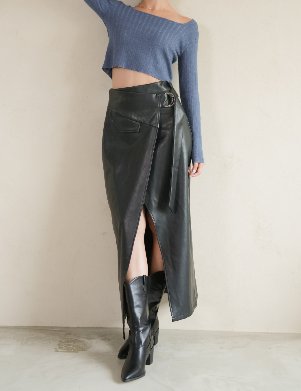 斜扣前開衩皮革長裙（6尺寸）