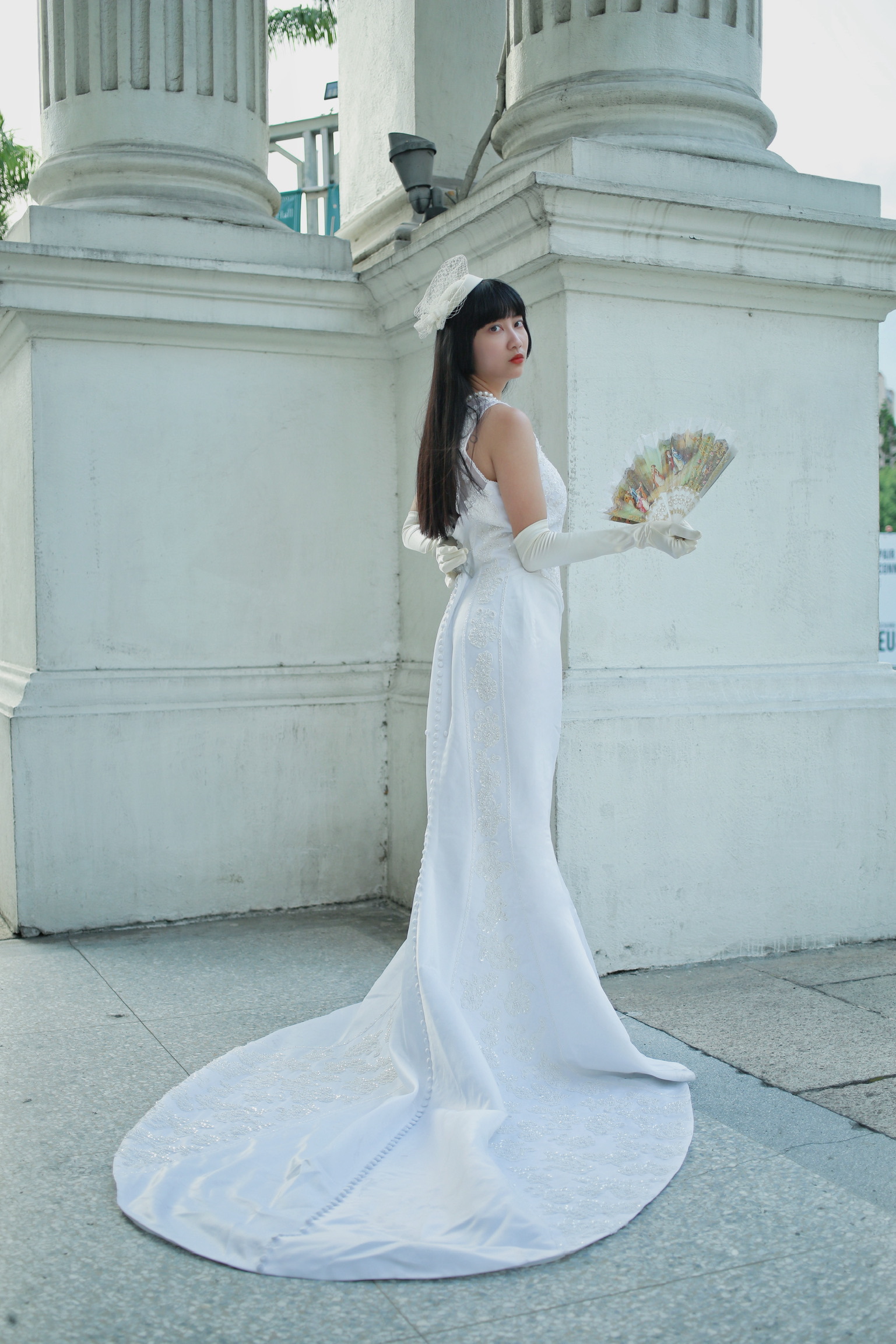 Vintage Wedding Dress/古著白色無袖魚骨緞面拖擺婚紗