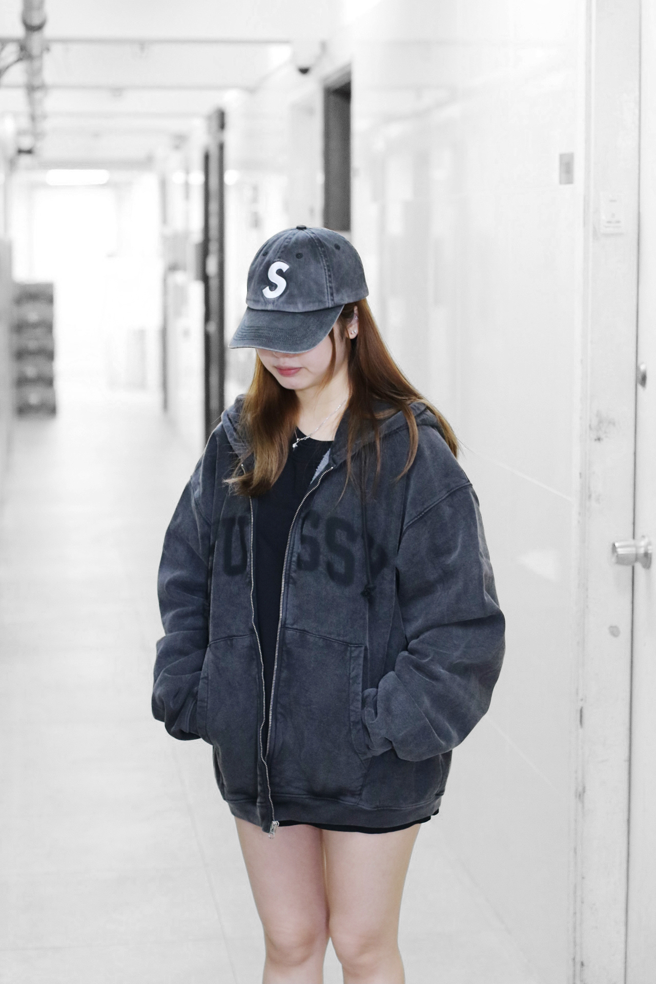 STÜSSY Faded Graphic Zip Hood Washed Black 洗水黑