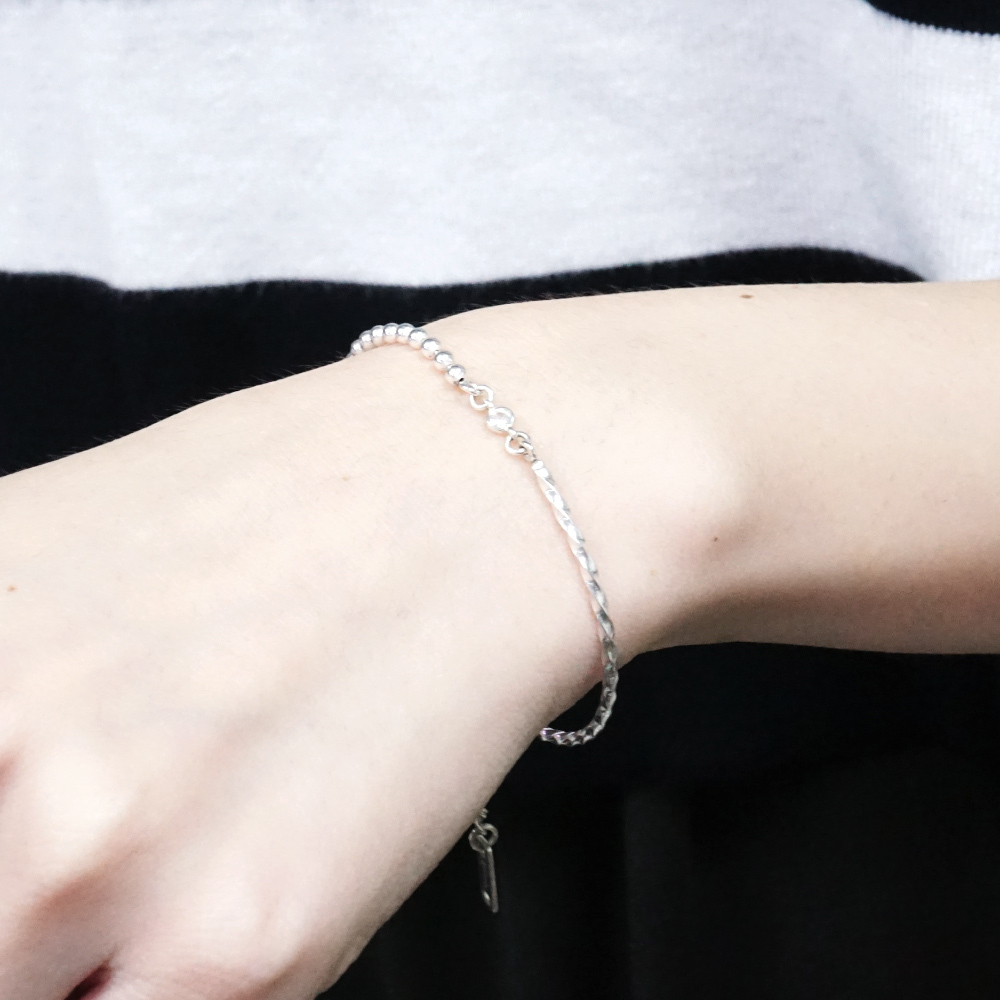 閃耀唯一 半半手鍊 小鑽銀珠 方扭設計 925純銀手鍊 女生手鍊