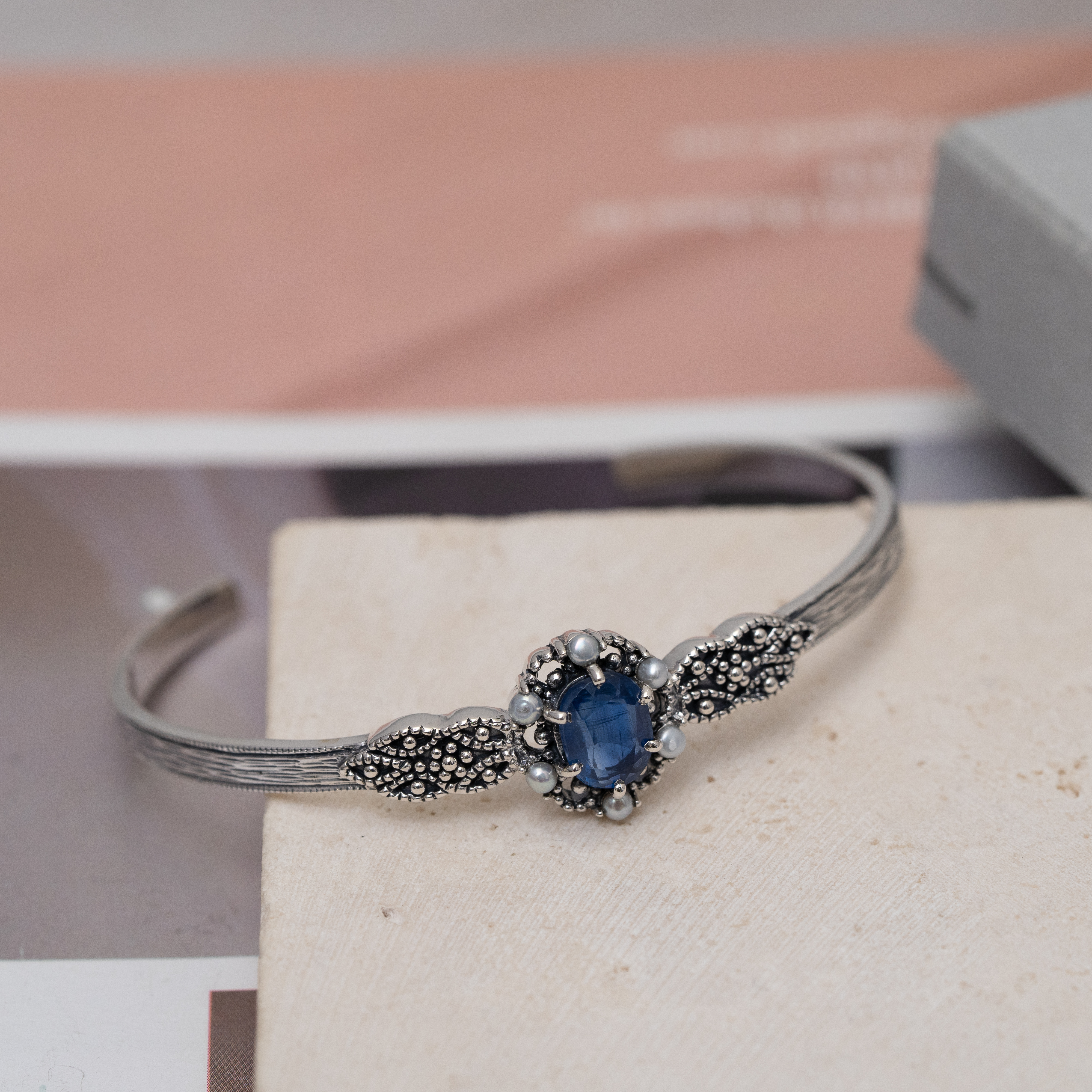 Svb153 （topaz 藍托珀斯）自家設計