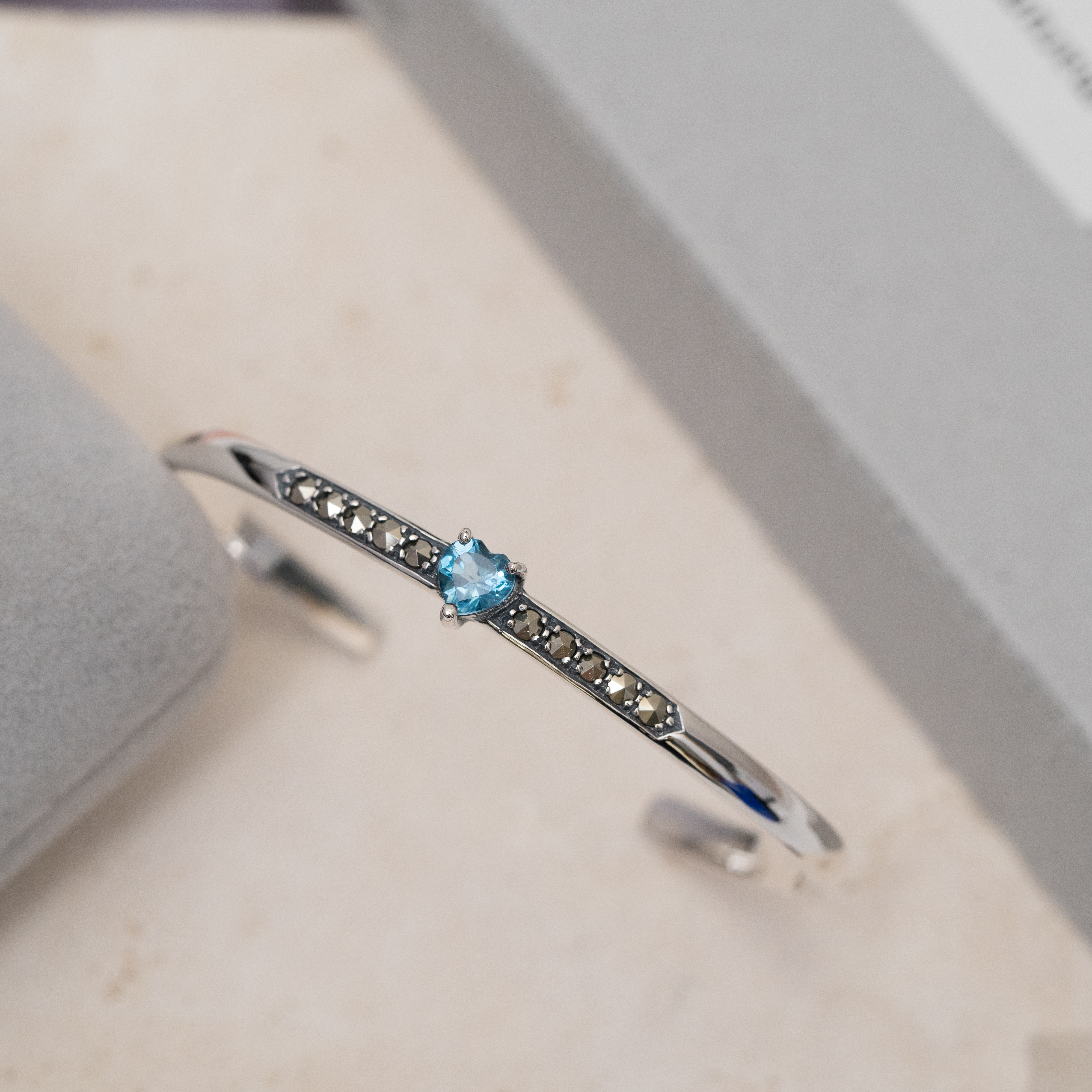 Svb 97(topaz 藍托珀斯）自家設計