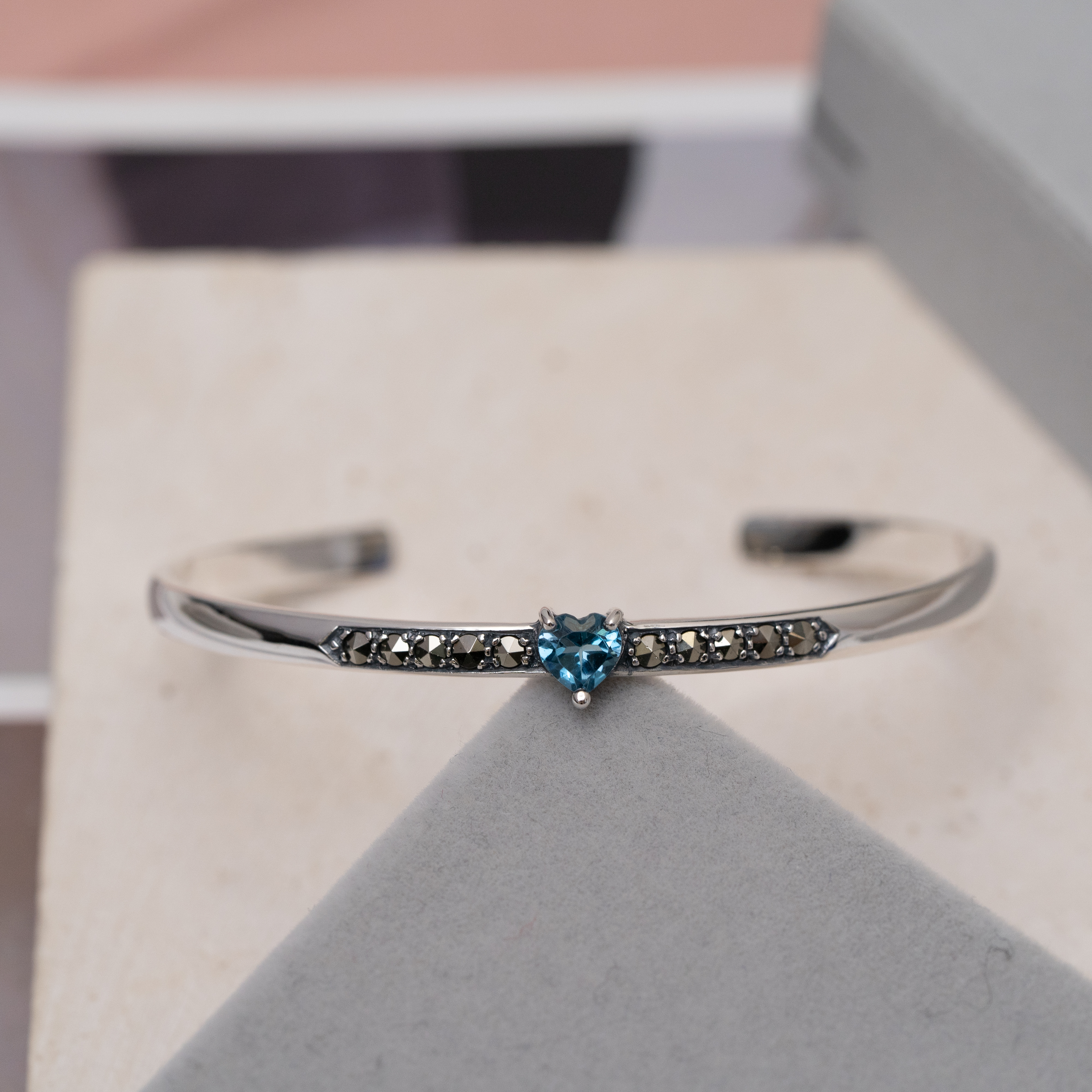 Svb 97(topaz 藍托珀斯）自家設計