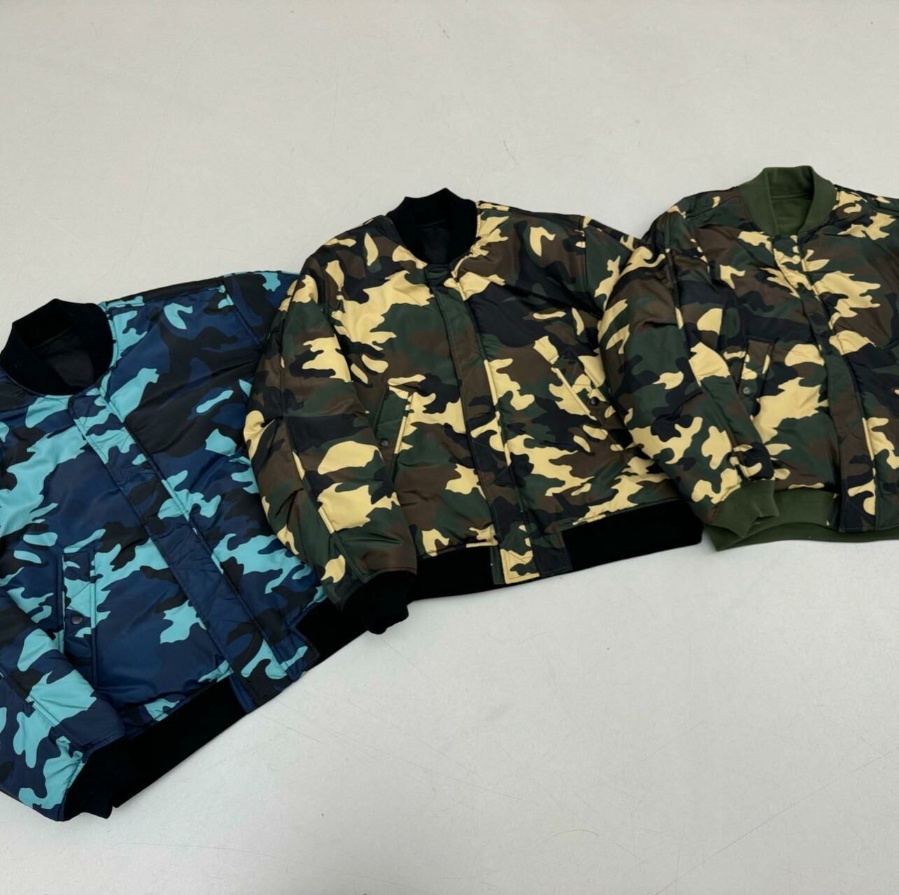 淨色拼迷彩拉鍊外套(雙面) DDM-054JK