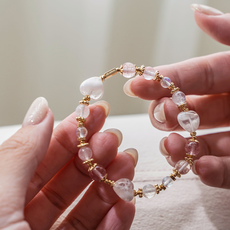 新鮮感：雪花幽靈｜白幽靈｜馬島月光｜摩根石｜草莓晶