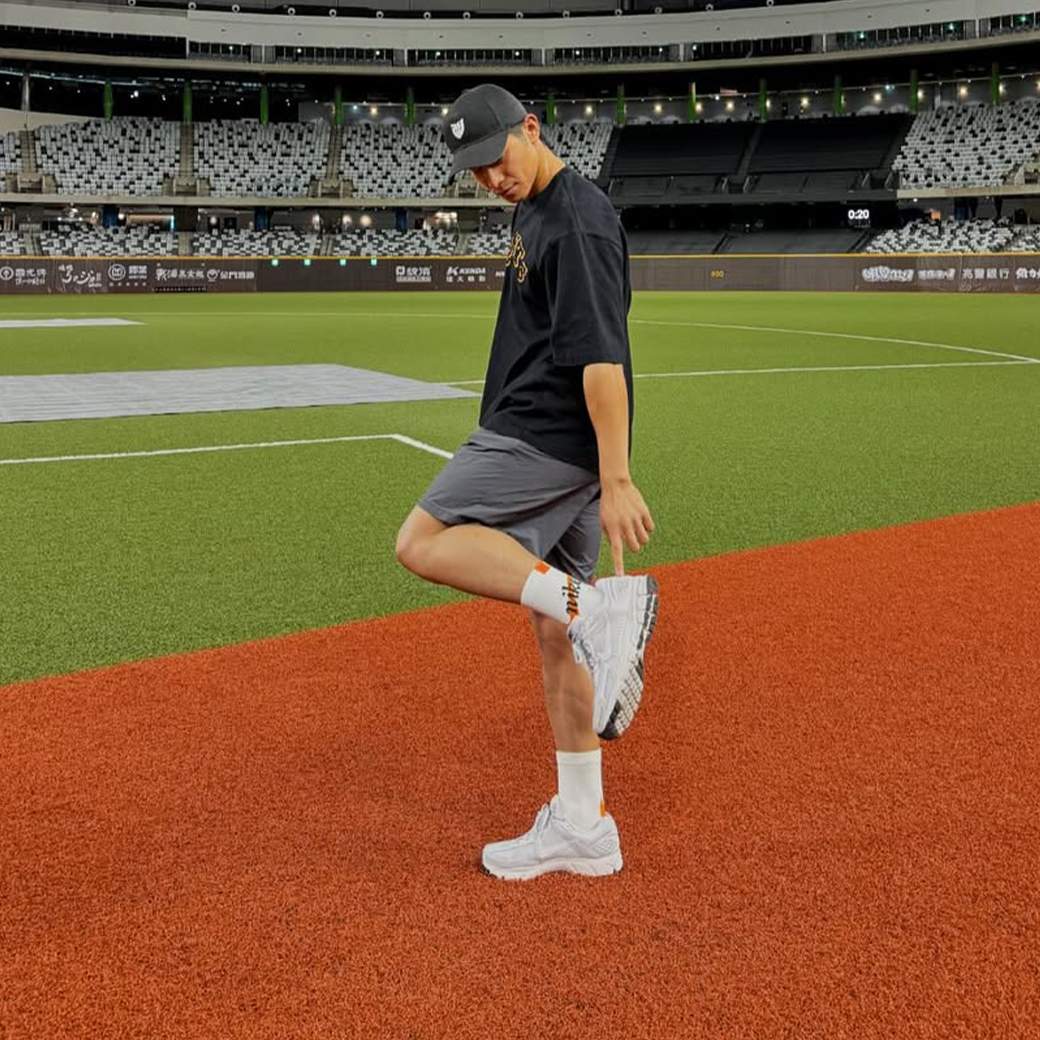 NIKE Zoom Vomero 5 復古 老爹 灰白 (男款)