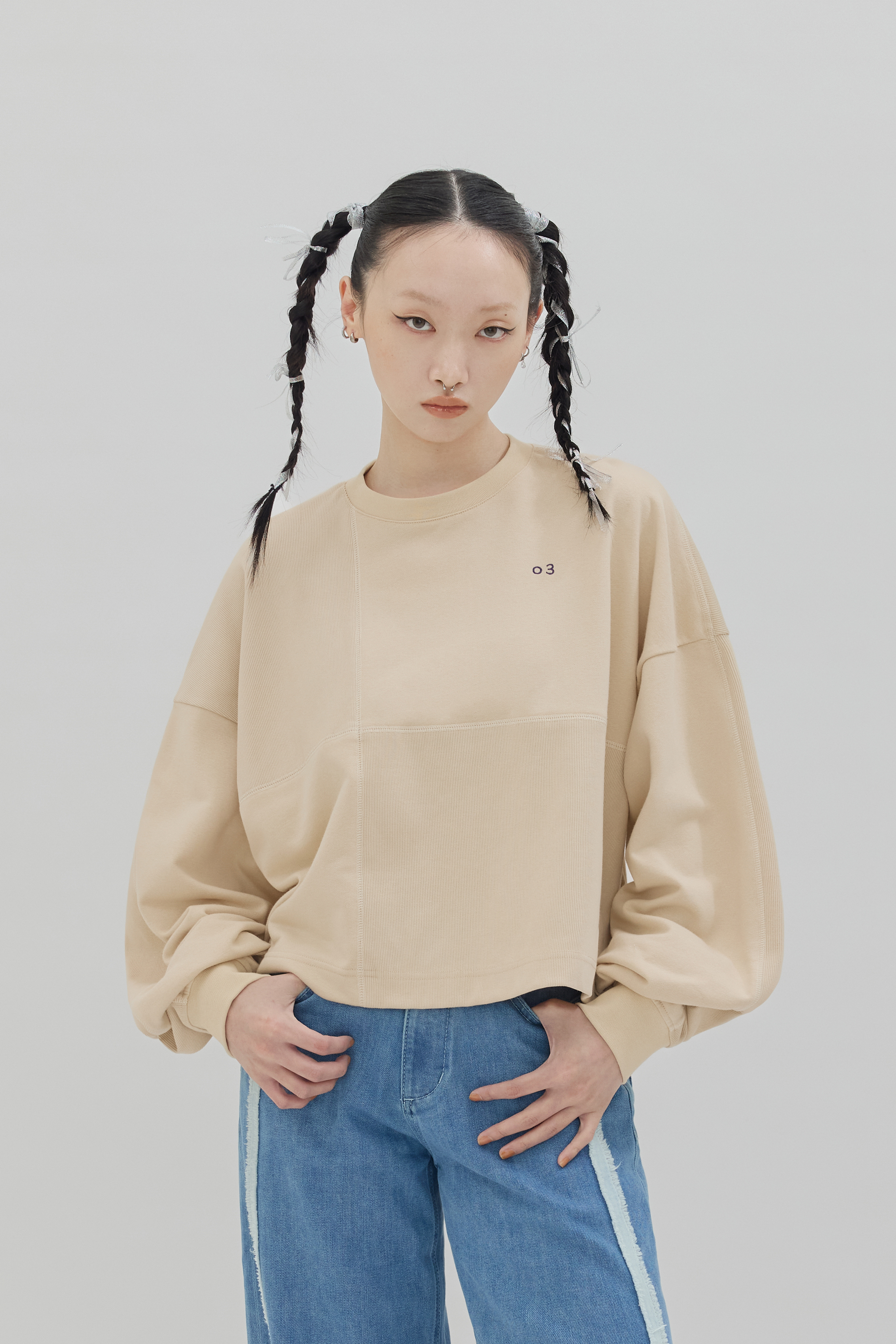 Square Patch Crewneck Sweatshirt｜Khaki