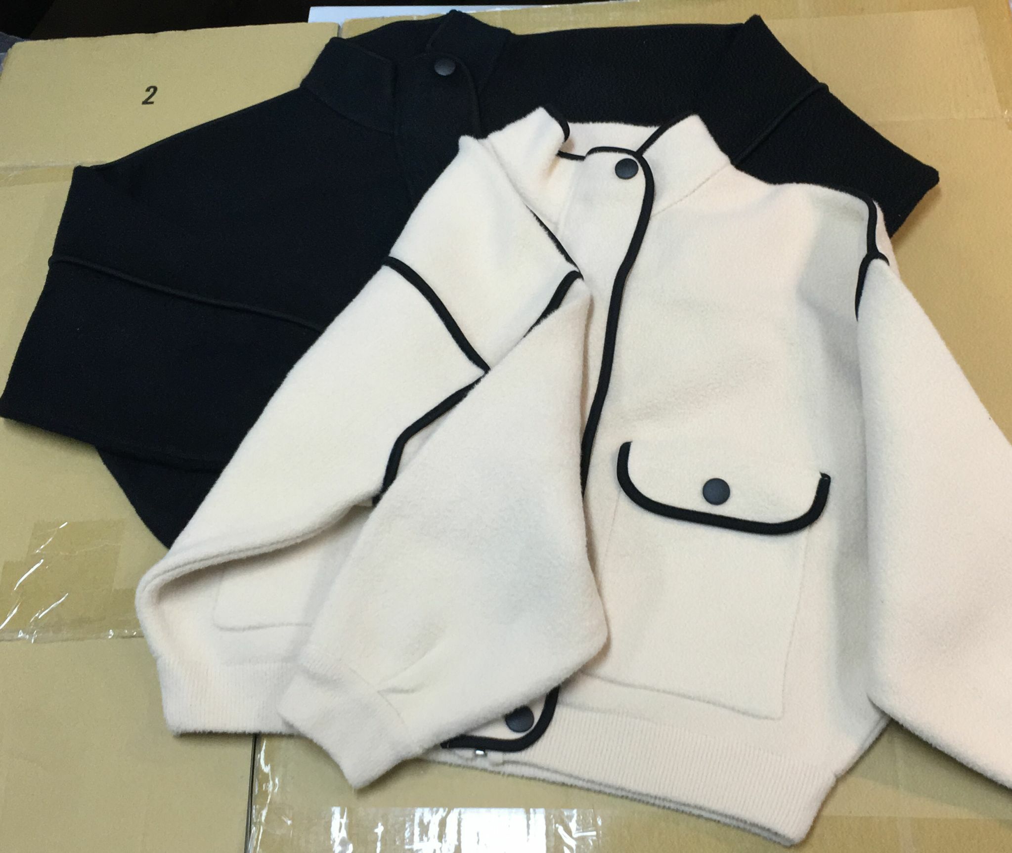 現貨 韓國外套 （此為清貨價貨品不設退換）(AT11 484)