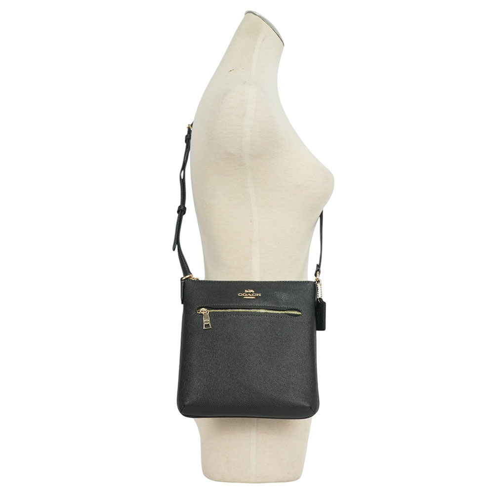 【COACH】Rowan 金字再生皮革拉鍊口袋迷你斜背包(黑色) CV405 IMBLK