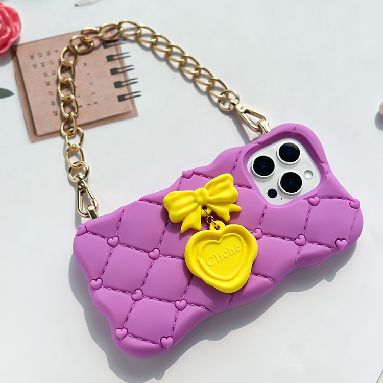 Candies iPhone 16 Pro Max - 融化愛心菱格紋晚宴包(紫)