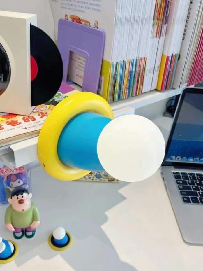 可愛小叮噹 哆啦A夢 伸出圓手 拍拍燈