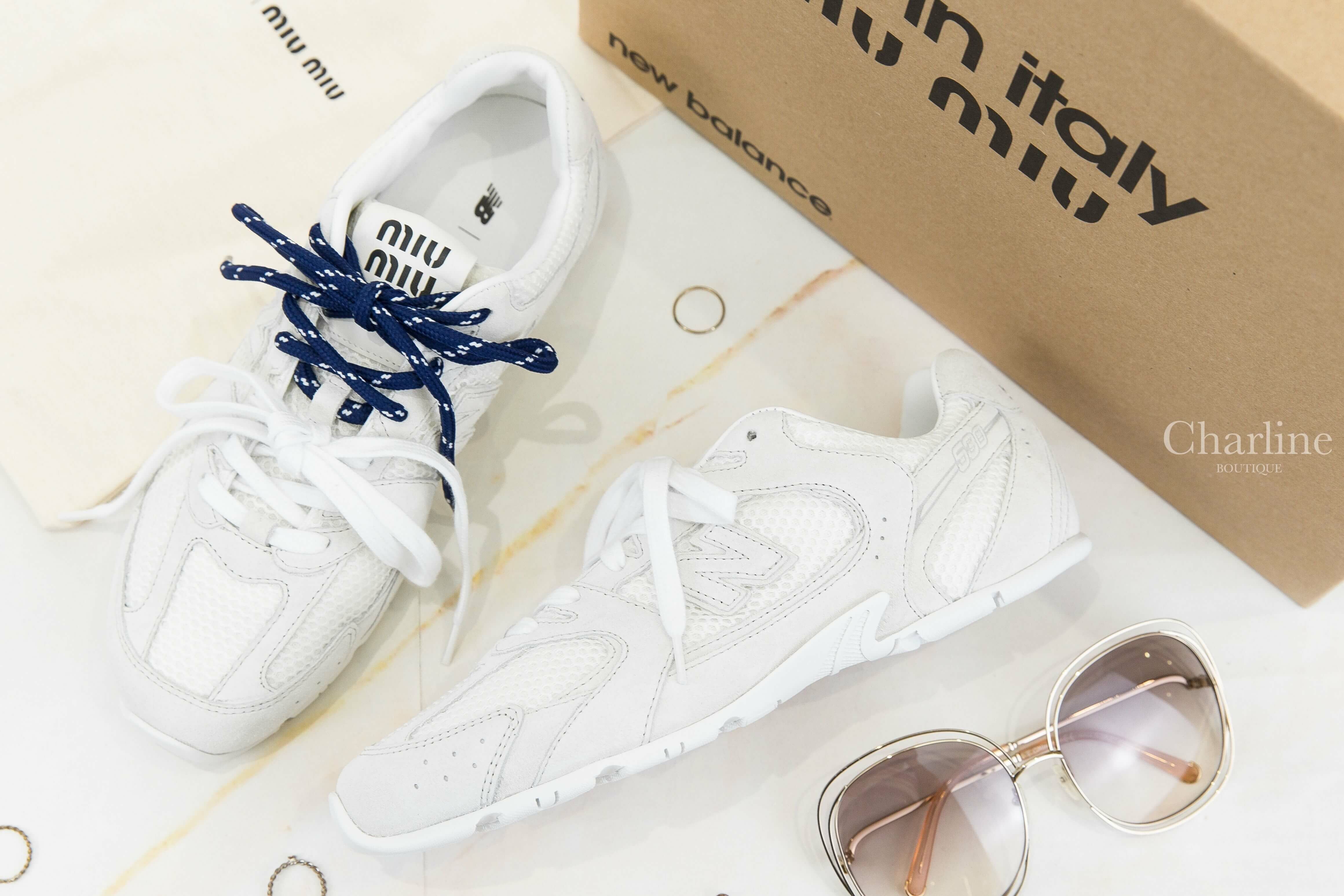 Miu Miu New Balance X Miu Miu 530 Sl Suede And Mesh Sneakers 白色聯名款麂皮網眼白色藍色鞋帶運動鞋-Charline Boutique 精品代購