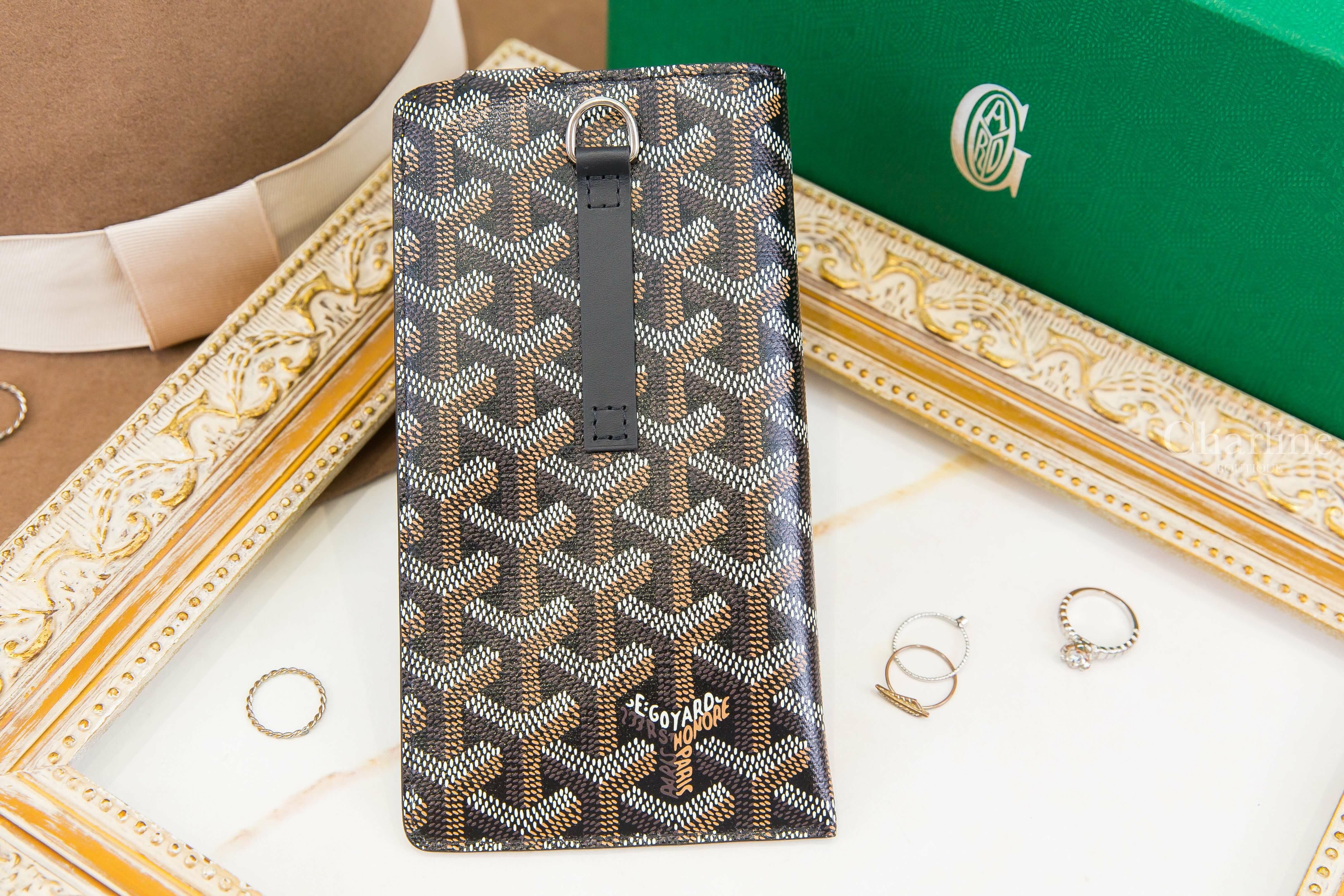 Goyard Montmartre GM Case 黑色大型小牛皮黃色內裡扣式收納包-Charline Boutique 精品代購