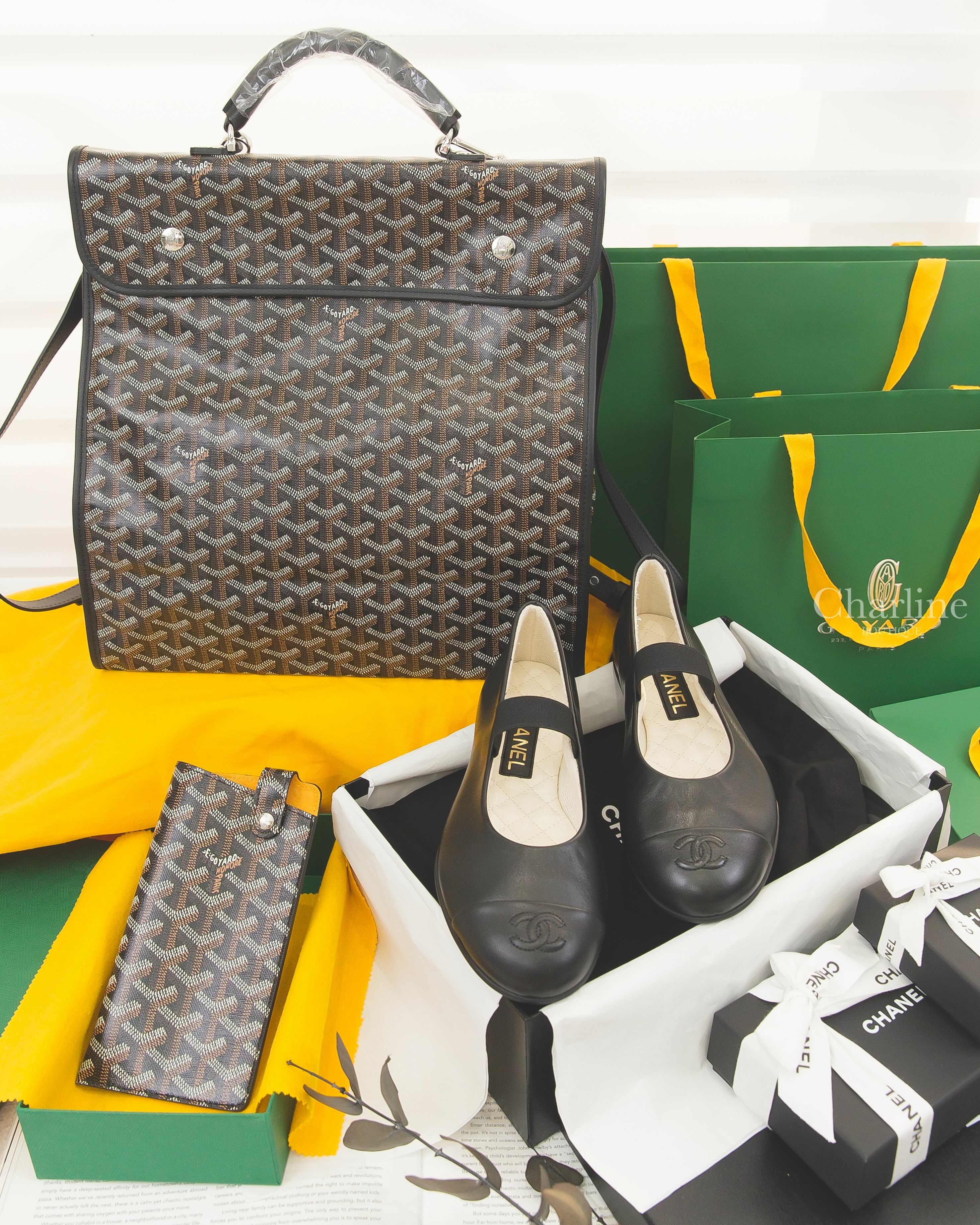 Goyard Saint Léger 黑色帆布小牛皮同色提把手提後背包,Goyard Montmartre GM Case 黑色大型小牛皮扣式收納包,Chanel 黑CC羊皮棉質鬆緊帶瑪莉珍鞋-Charline Boutique 精品代購