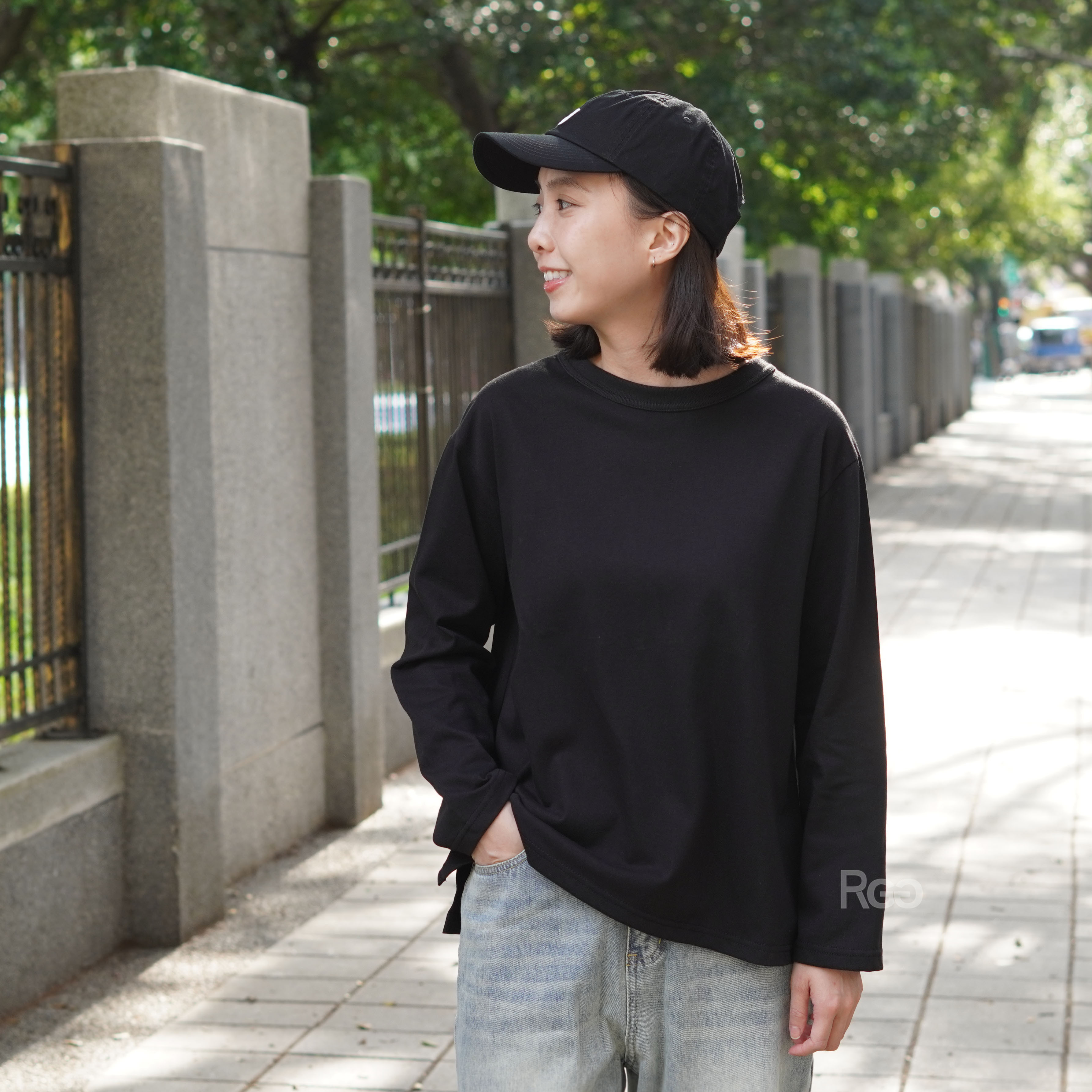 #24203 寬短版下擺開衩長T