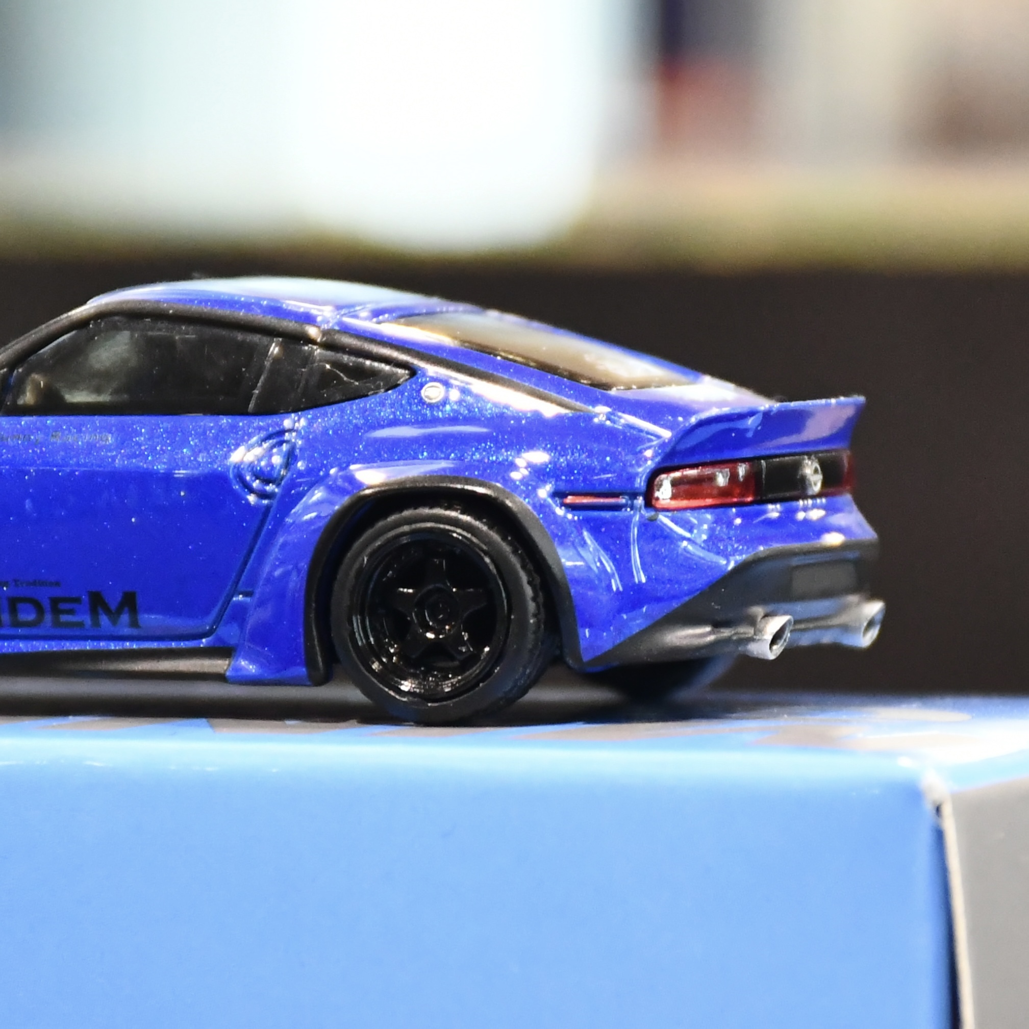 MINI GT 778 Nissan Z Pandem Seiran Blue