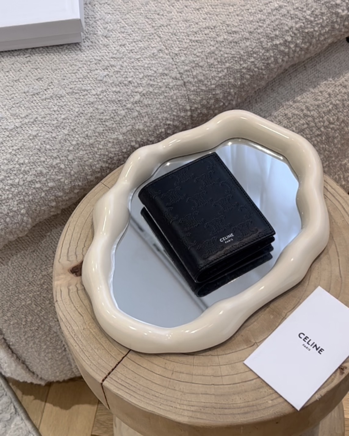 CELINE｜凱旋門壓花小牛皮 黑色