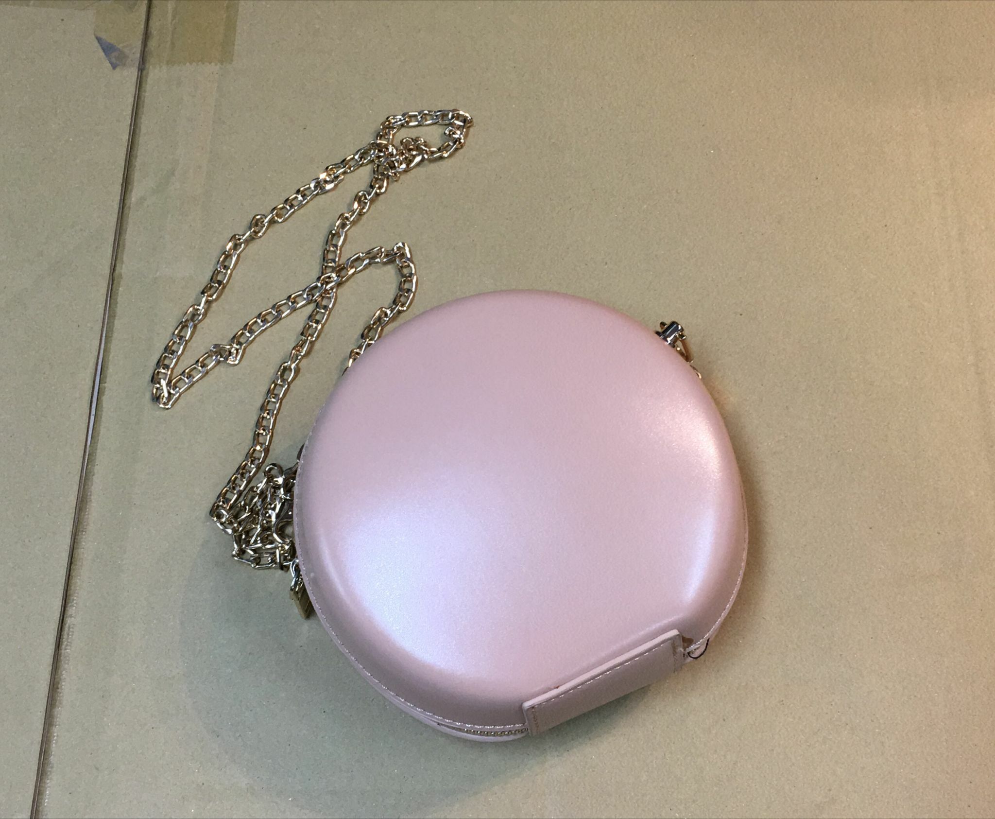 現貨 韓國圓形Shouder Bag <袋底有輕微污糟>（此為清貨價貨品不設退換）(AT11 513)