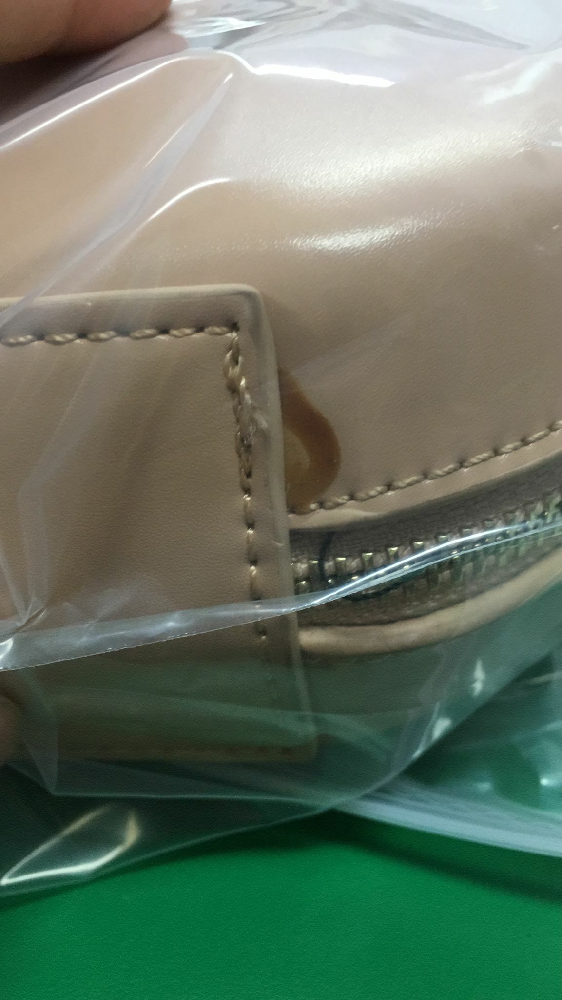 現貨 韓國圓形Shouder Bag <袋底有輕微污糟>（此為清貨價貨品不設退換）(AT11 513)