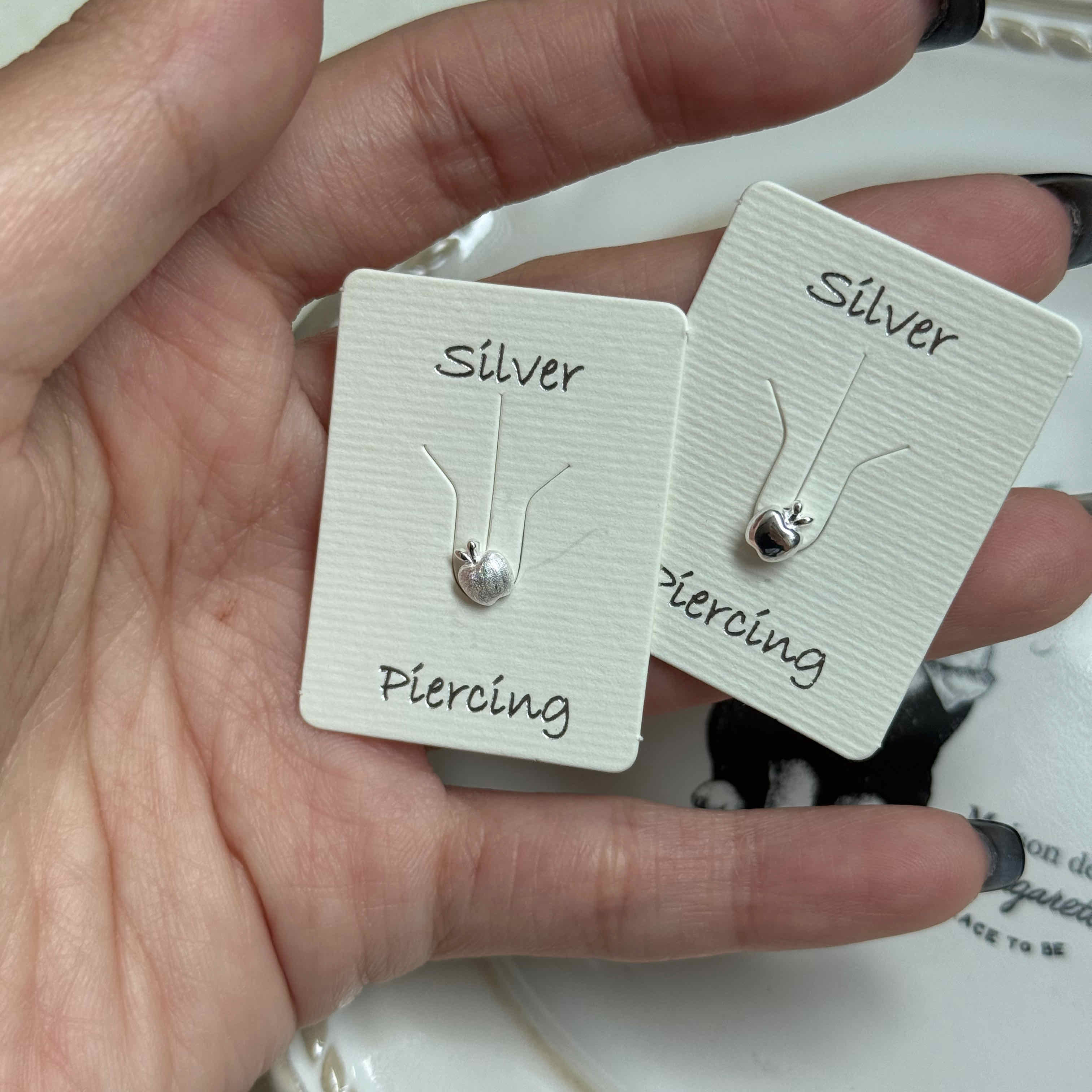 🇰🇷925 silver 小蘋果轉珠耳釘｜2 style