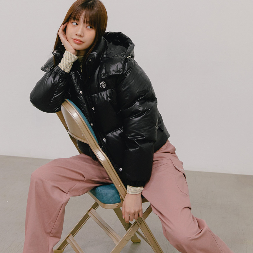 What it isn't｜小花 Flory WOMEN'S DUCK DOWN 羽絨 (鴨絨80%)