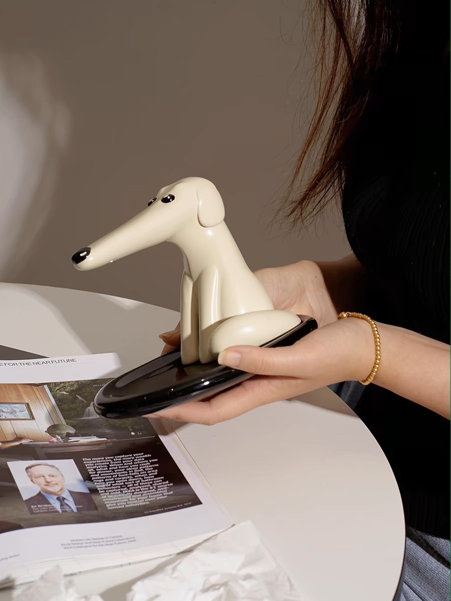 URFF DECO長鼻狗鑰匙管家 磁吸玄關桌面托盤擺件