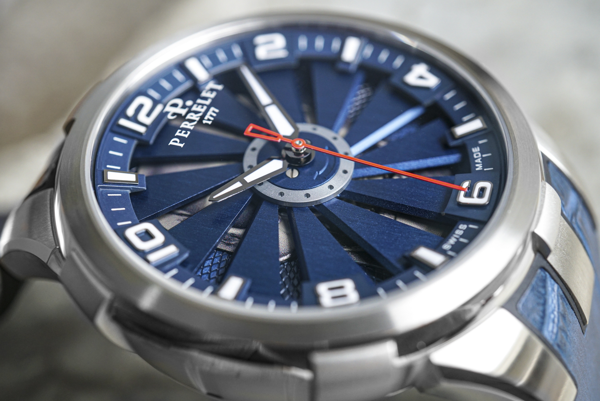 Perrelet_Turbine Skull_A1093_S1