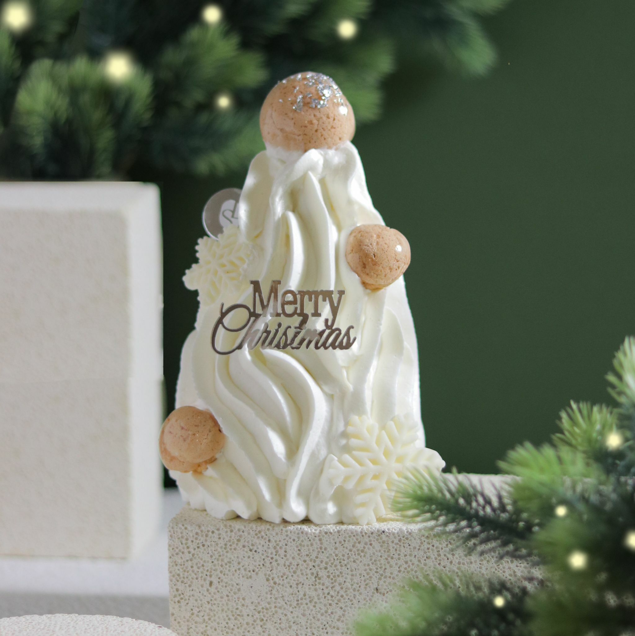 草莓紫蘇梅酒聖誕樹蛋糕