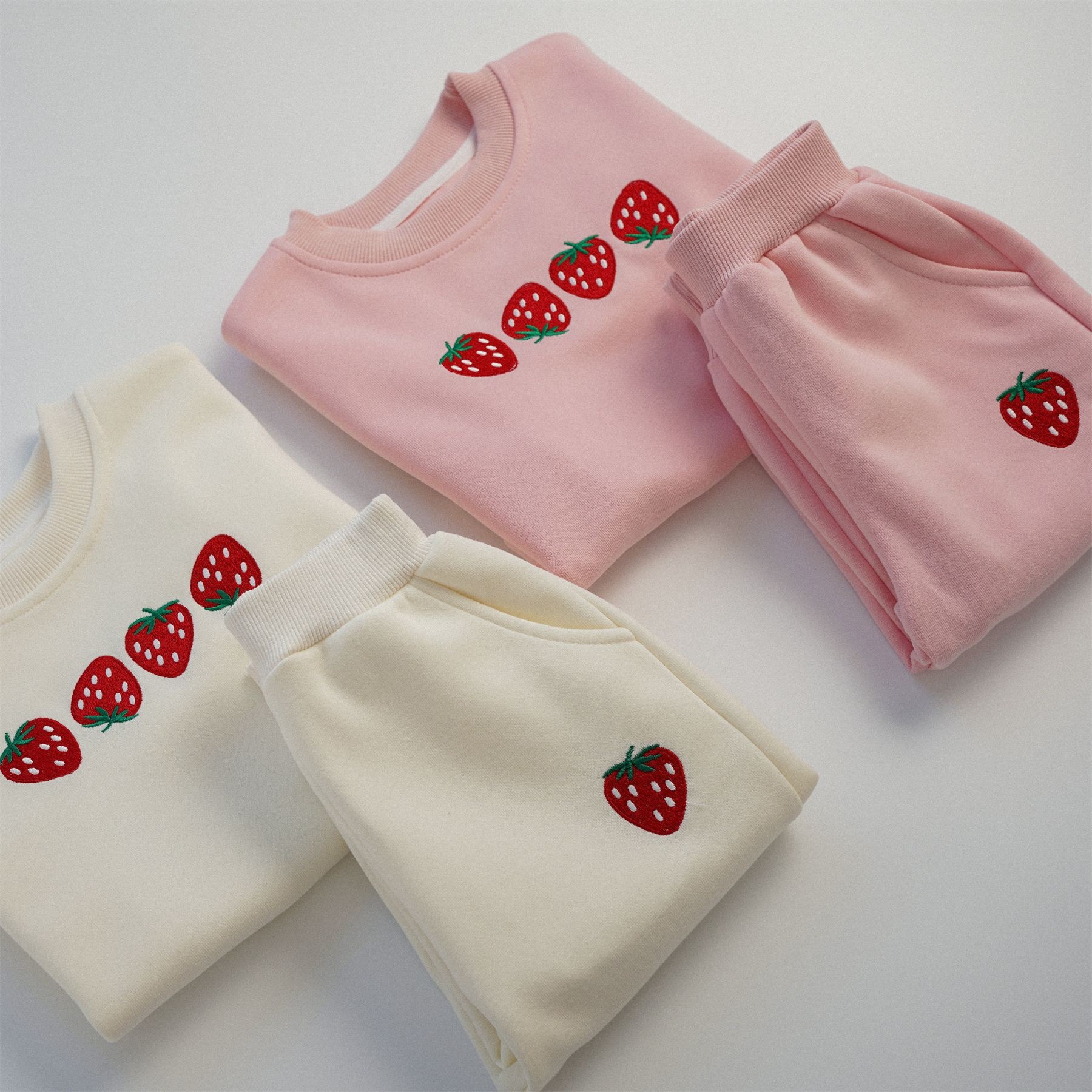 粉嫩草莓套裝