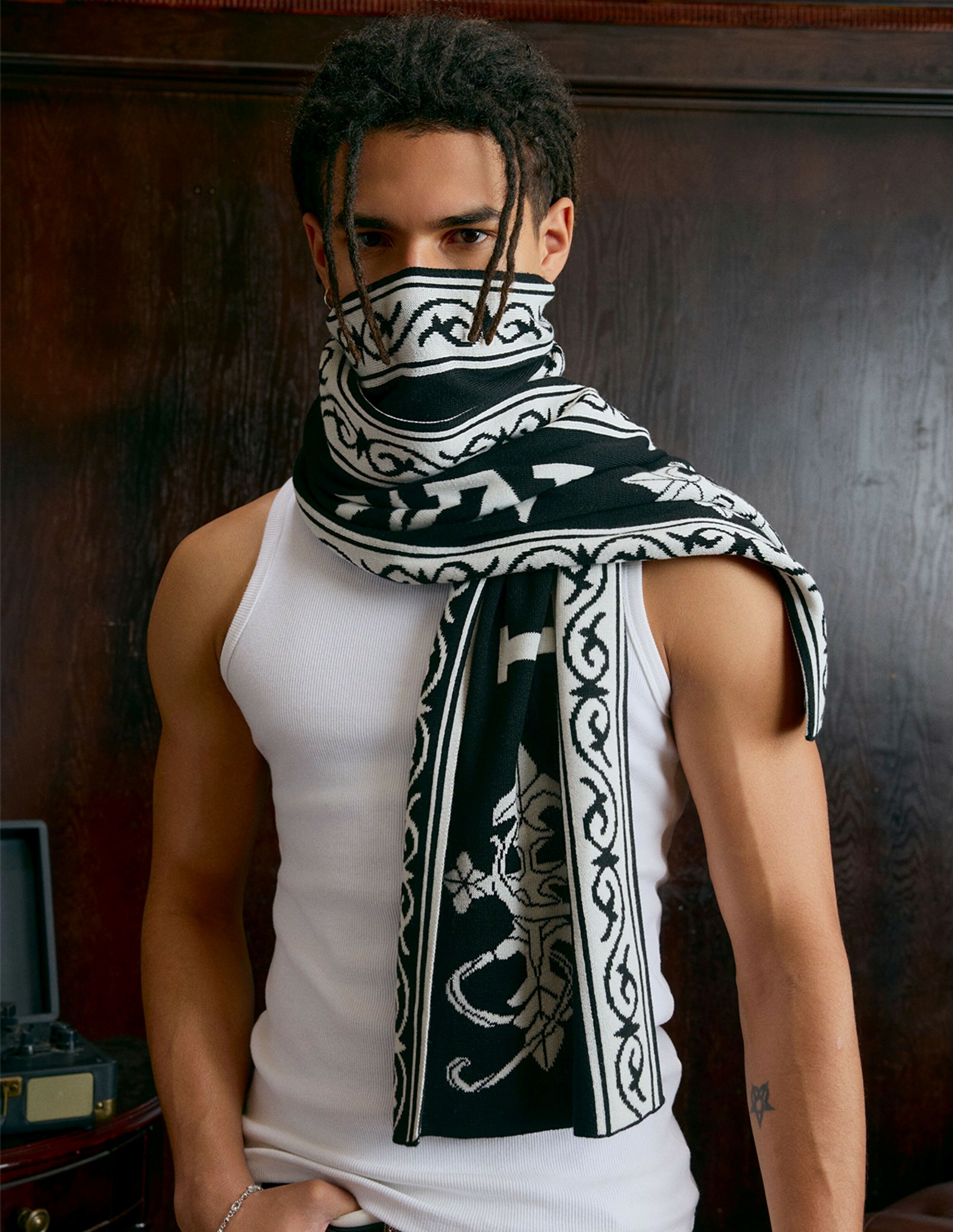 STK SmallTownKid 專輯限定 歌德logo 圍巾