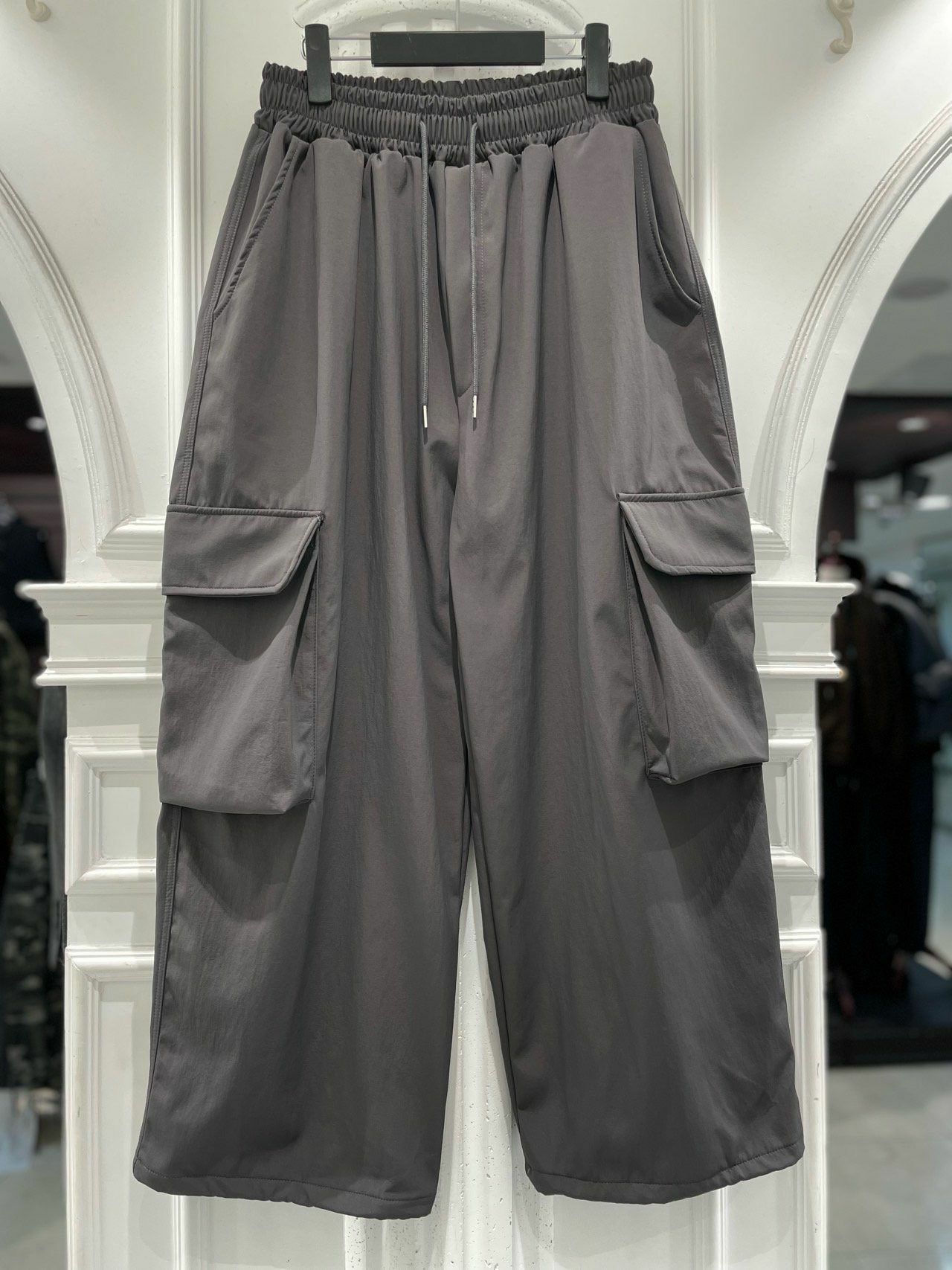 淨色可束腳工裝鬆身褲(薄抓毛底) alife-025P