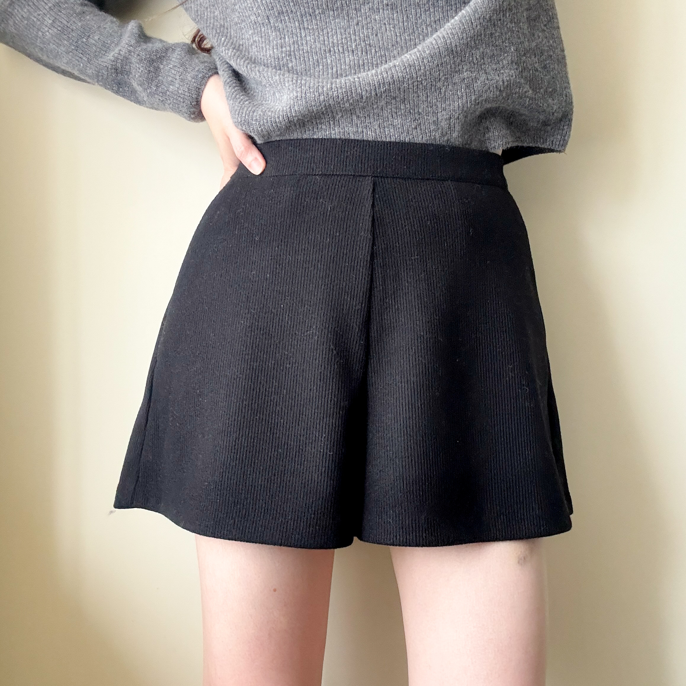 薄針織絨料短褲