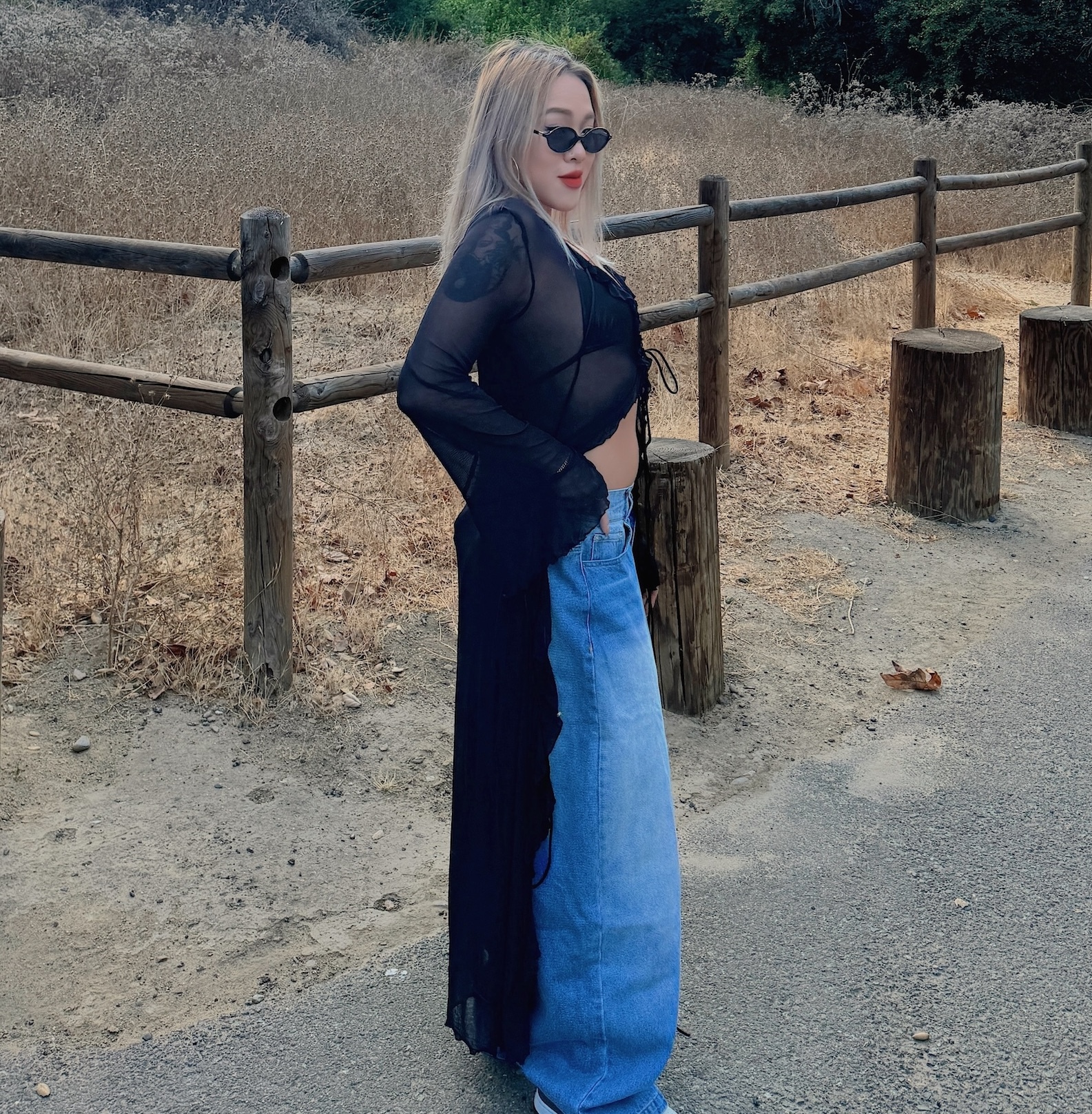 透視感🕸️辣黑網紗長版罩衫