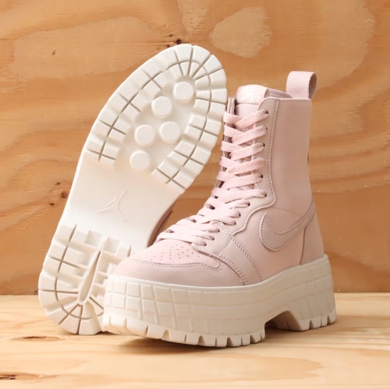 Nike Air Jordan 1 AJ1 Brooklyn WMNS Pink Wheat Muslin Suede 厚底增高靴 焦糖牛奶 草莓牛奶 FJ5737-700-601
