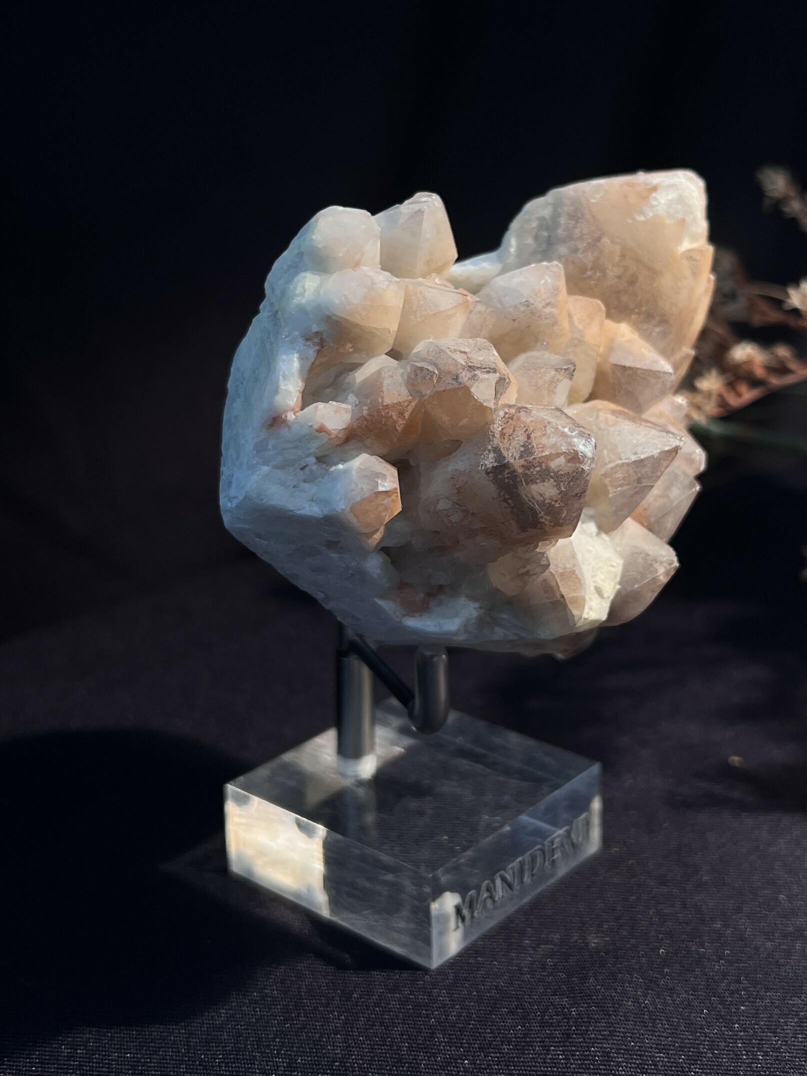 白水晶簇 Quartz