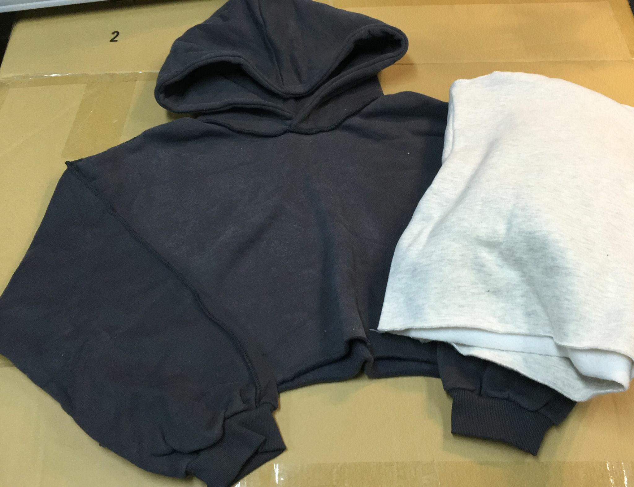 現貨 韓國毛底短身衛衣（此為清貨價貨品不設退換）(AT11 592)