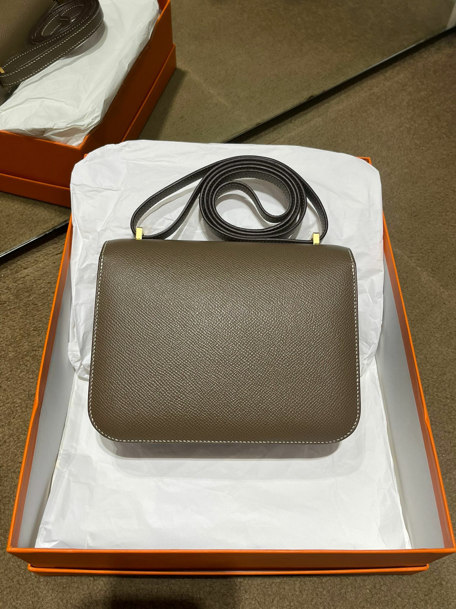 Constance mini 18 etoupe cc epsom Y 99%new