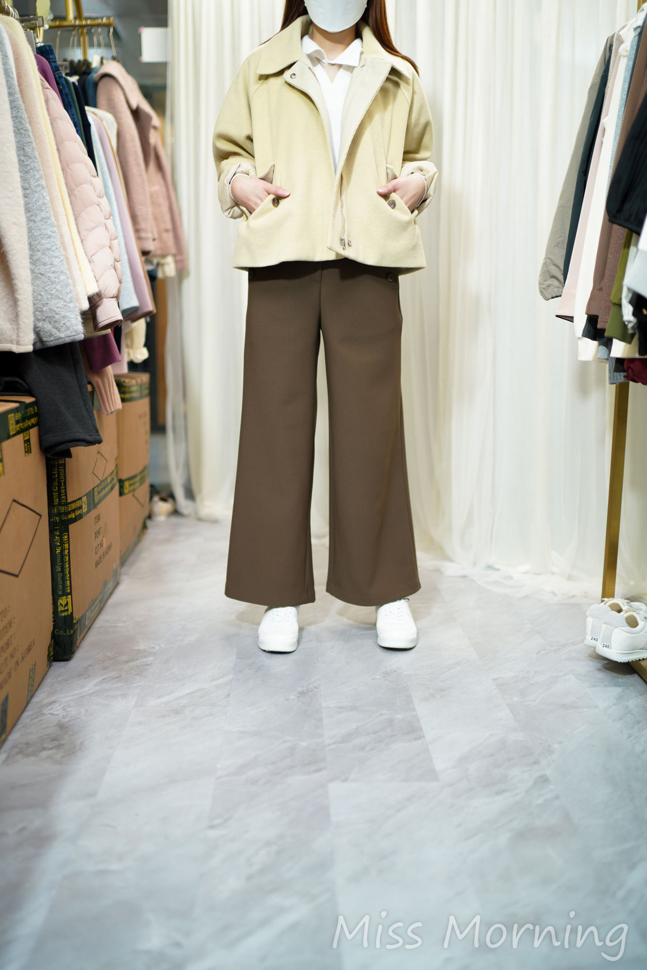 大方有款靚色外套(14320)