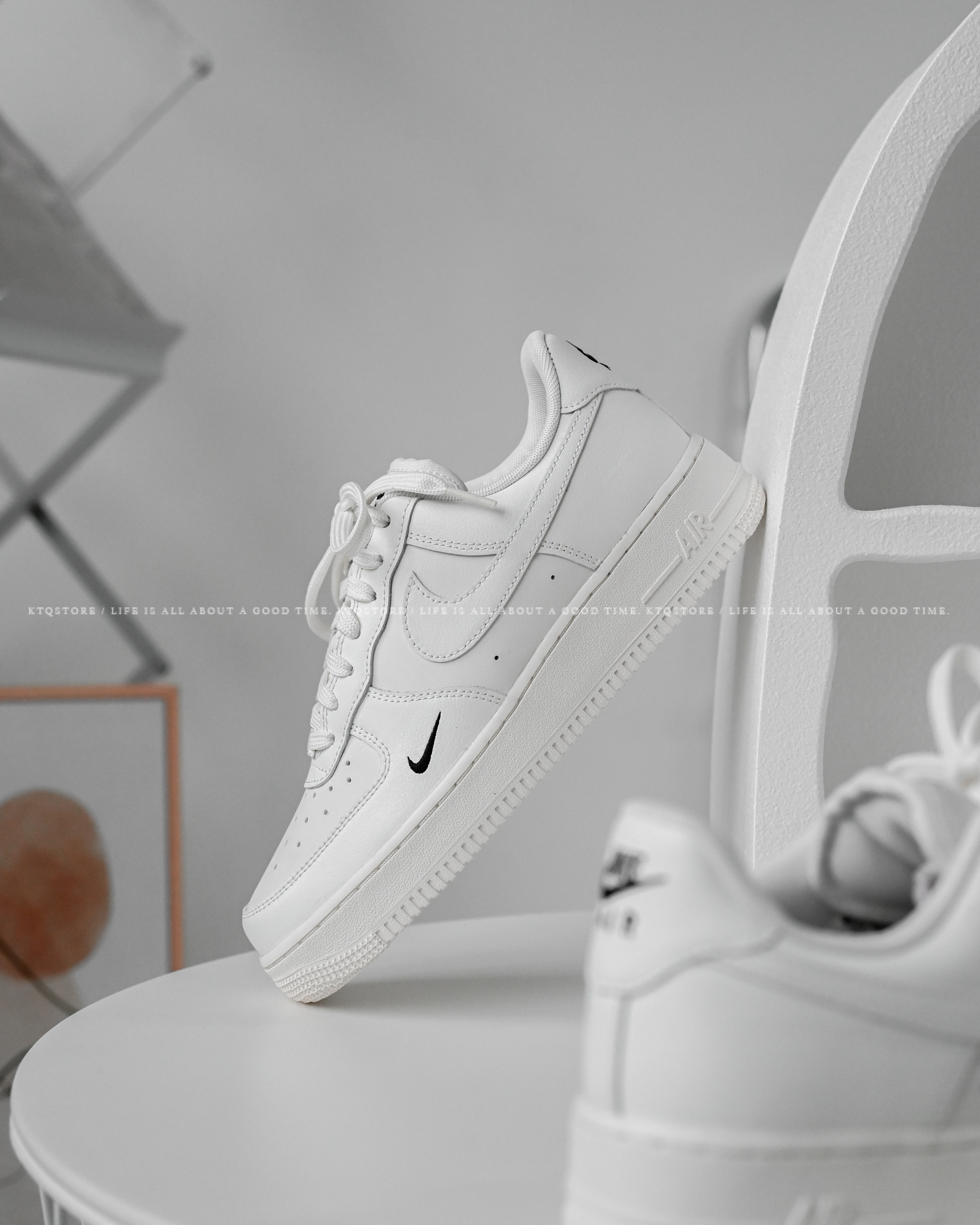 楽天市場】NIKE WMNS AIR FORCE 1 '07 ESSENTIAL TRK3 ナイキ