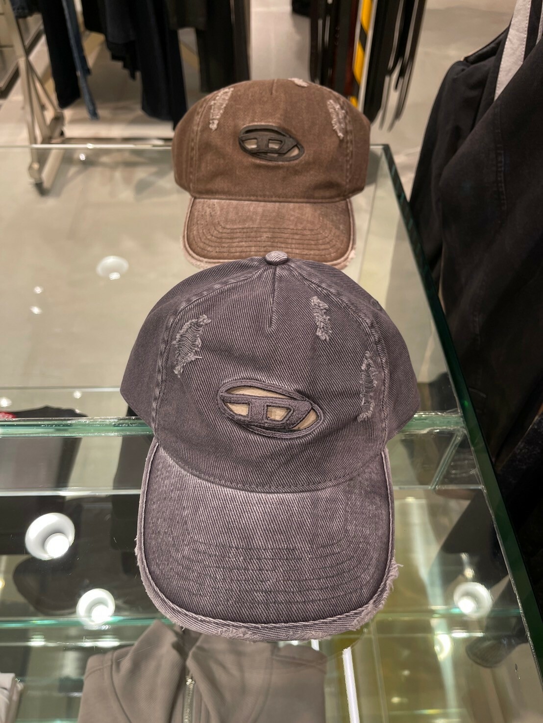 DIESEL 新款鏤空D Logo破壞水洗老帽